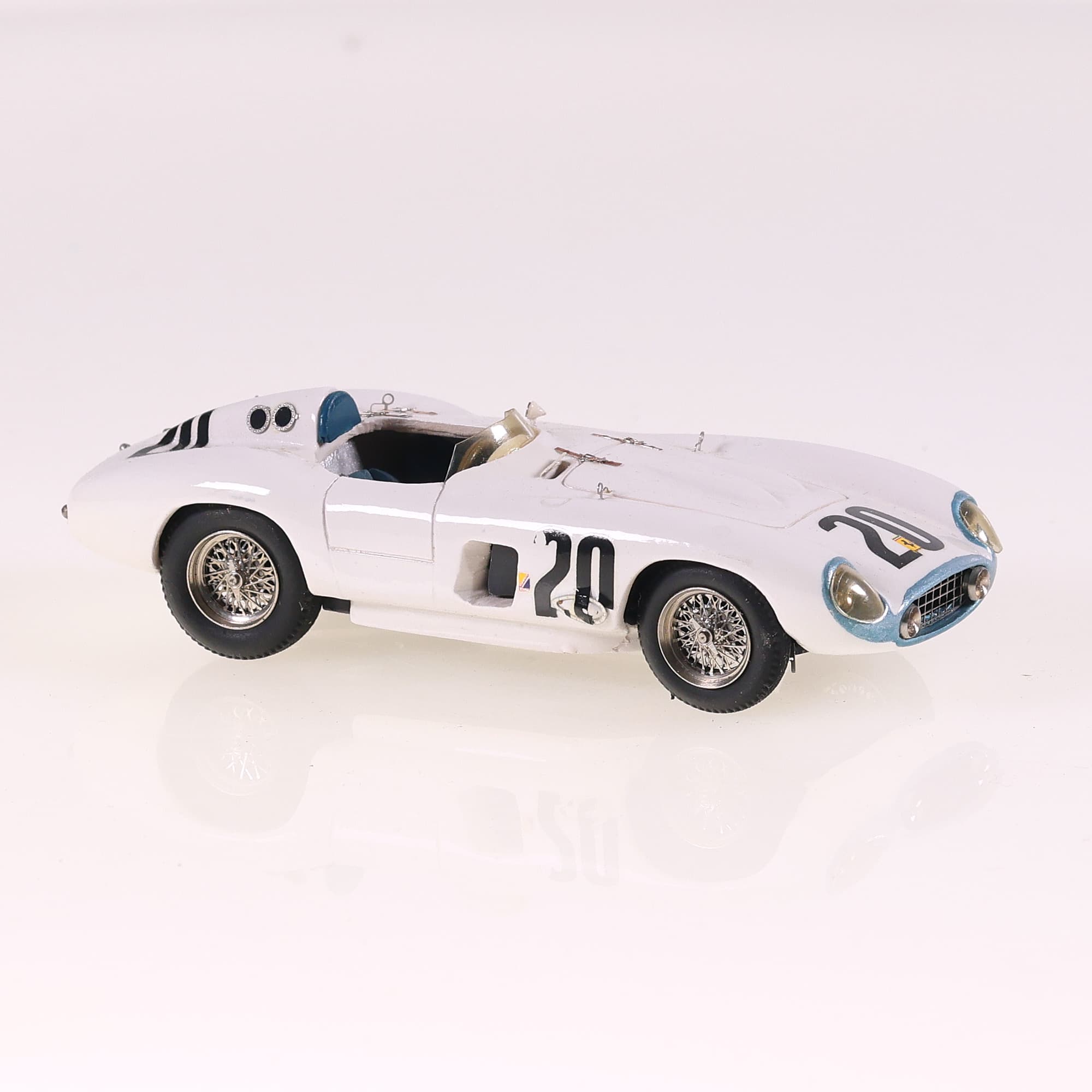 Renaissance Ferrari 857S #20 1/43 Blanc  — miniature 7