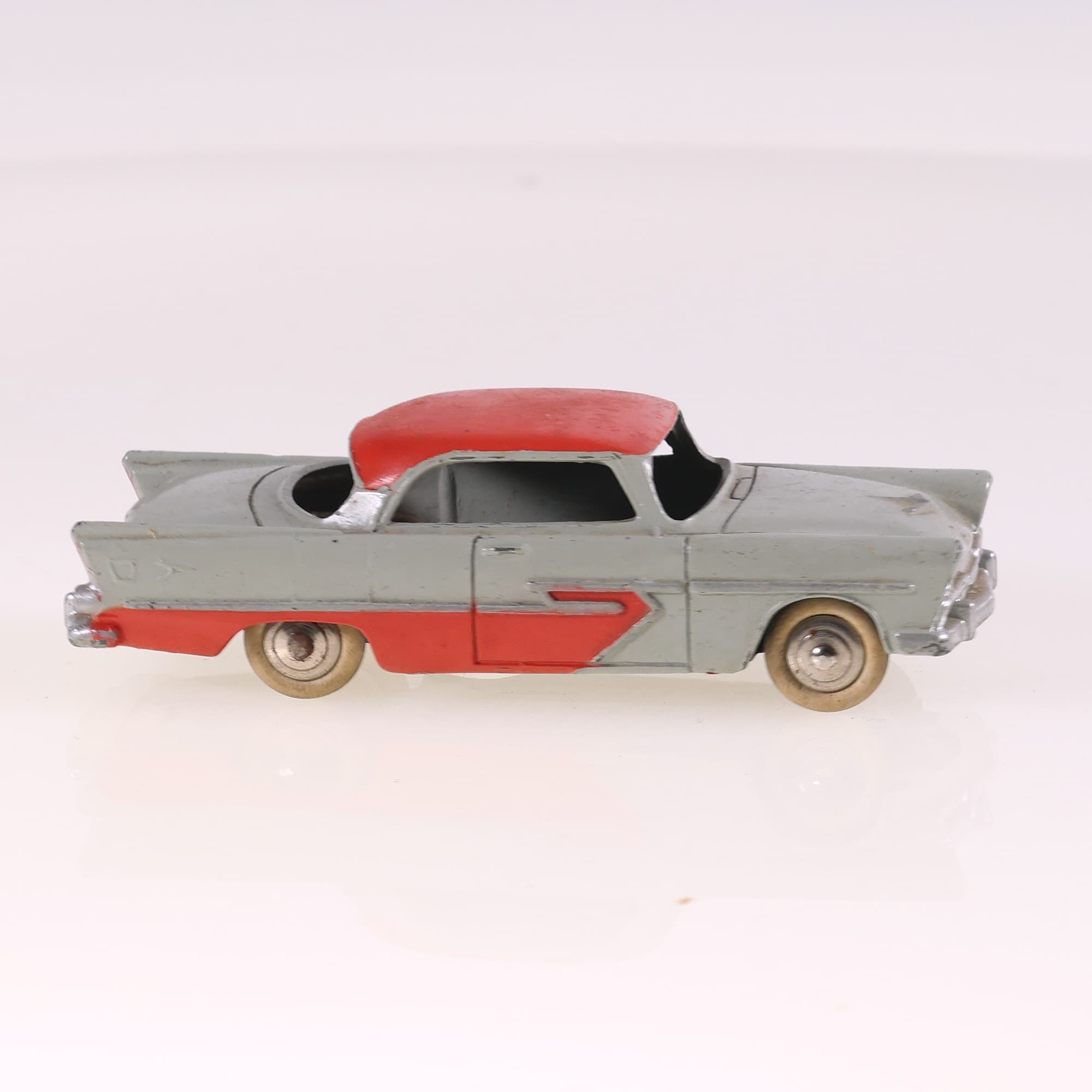 Dinky Toys 24 D Plymouth Belvedere 1/43 Bicolore Grade C avec boîte — miniature 7