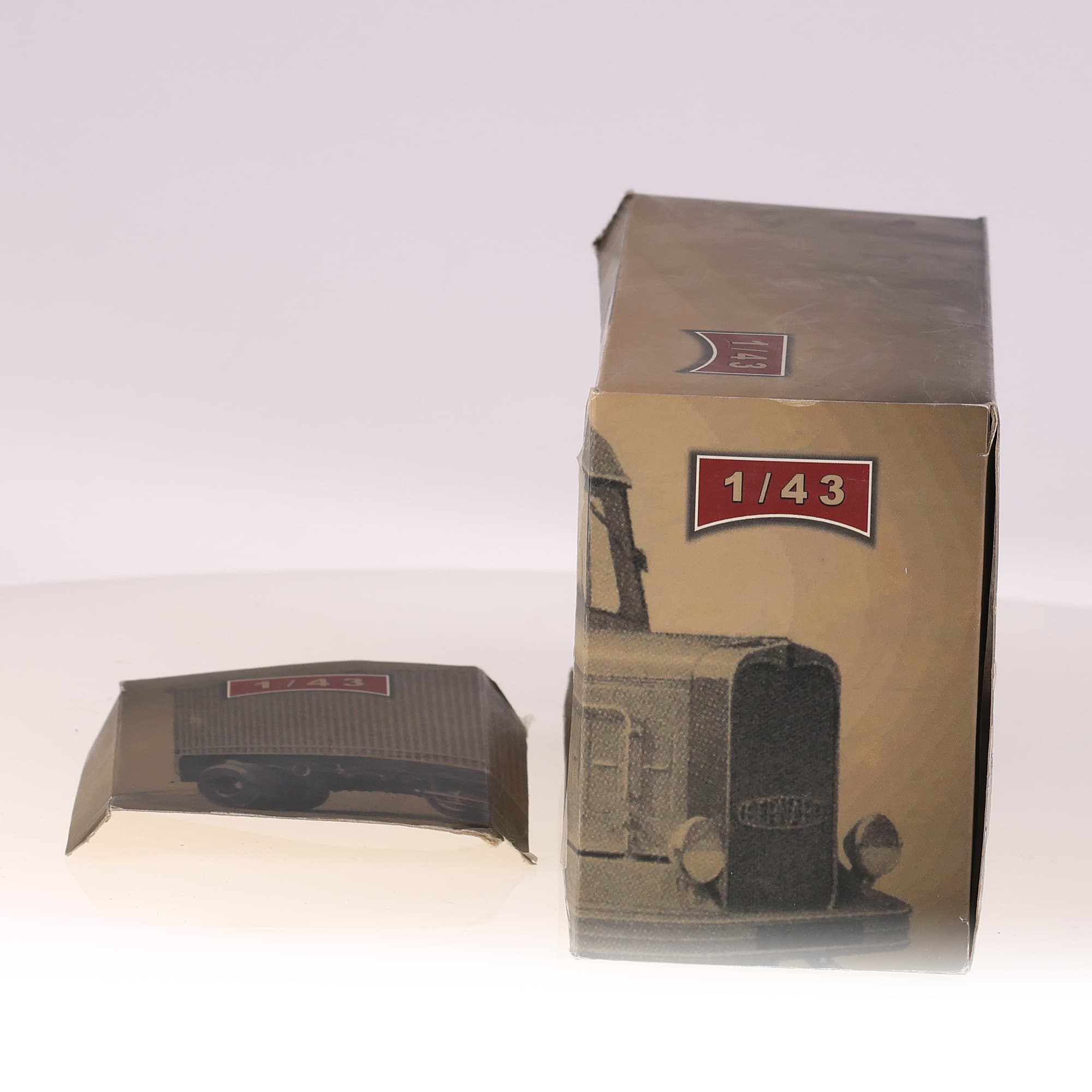 Kiosque Calberson Camion Berliet GLR CALBERSON 1/43 Bicolore avec boîte — miniature 11