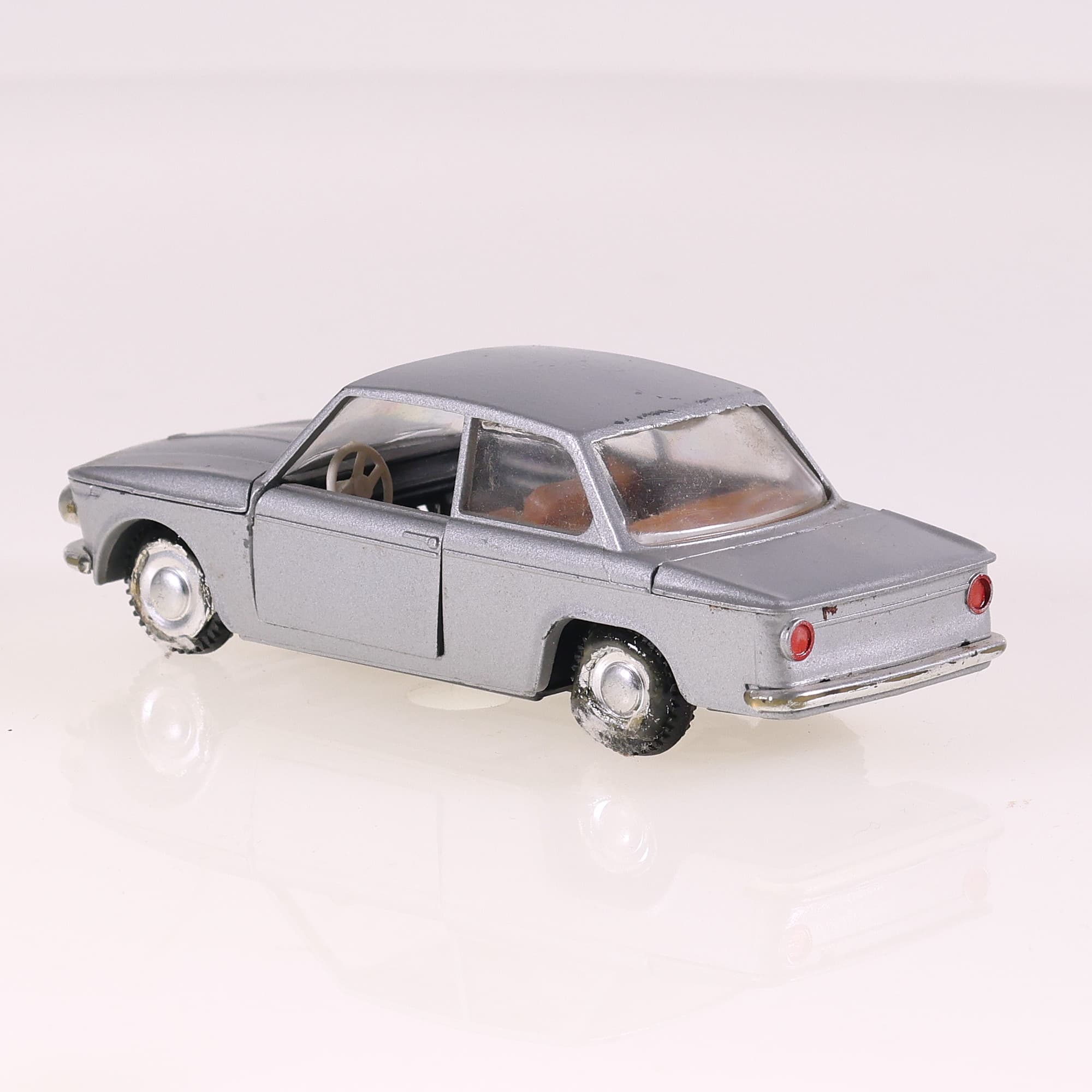 Jacques superchocolat BMW 1600 1/43 Gris Grade B sans boîte — miniature 3