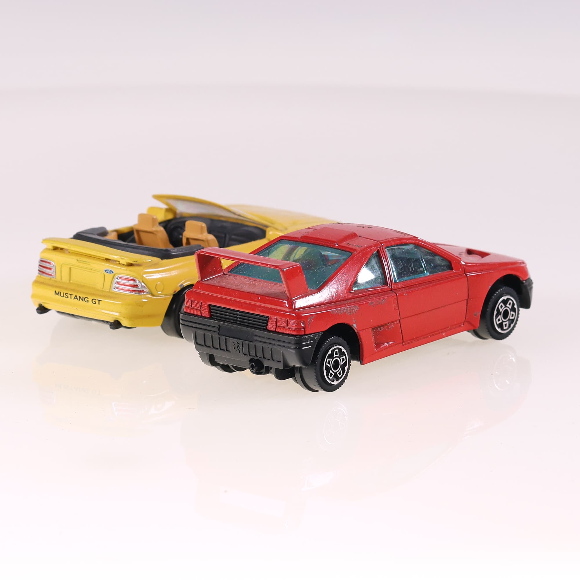 Burago New Ray Peugoet ford 405 et Mustang 1/43 Rouge sans boîte — miniature 5