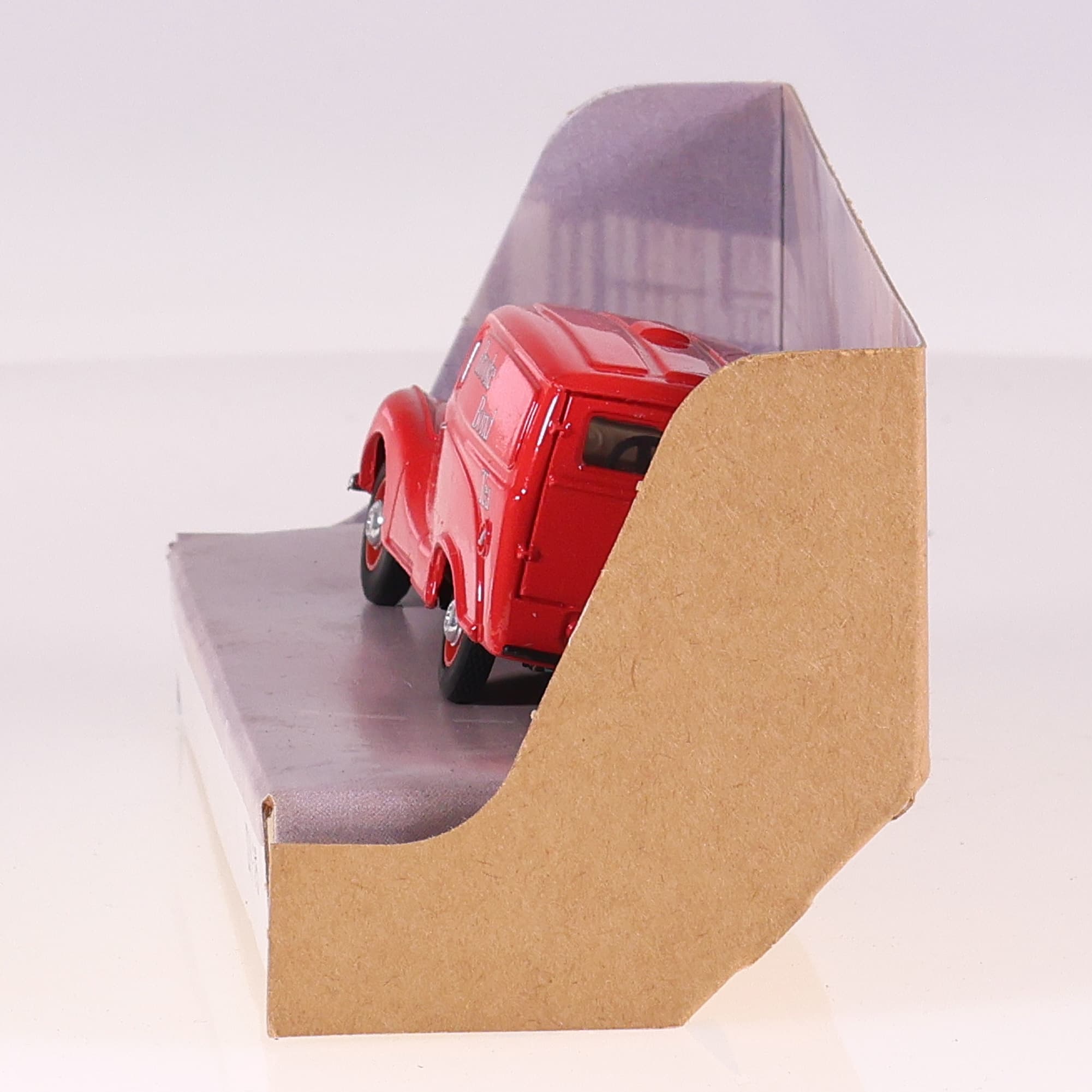 Matchbox DY-15 Austin 1953 A40  Brooke Bond Tea 1/43 Rouge avec boîte — miniature 4
