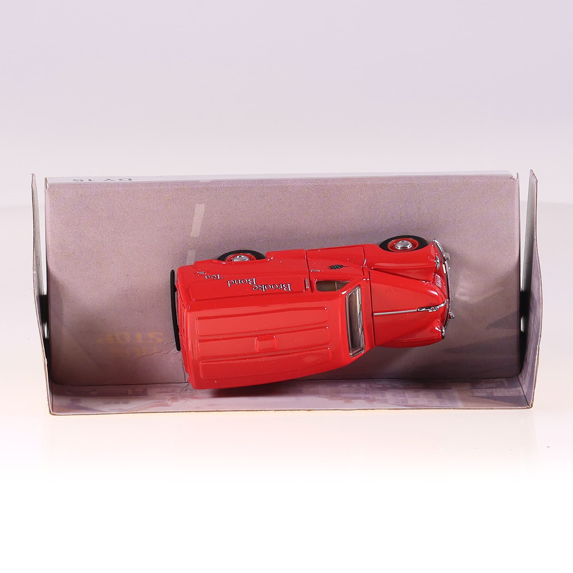 Matchbox DY-15 Austin 1953 A40  Brooke Bond Tea 1/43 Rouge avec boîte — miniature 6