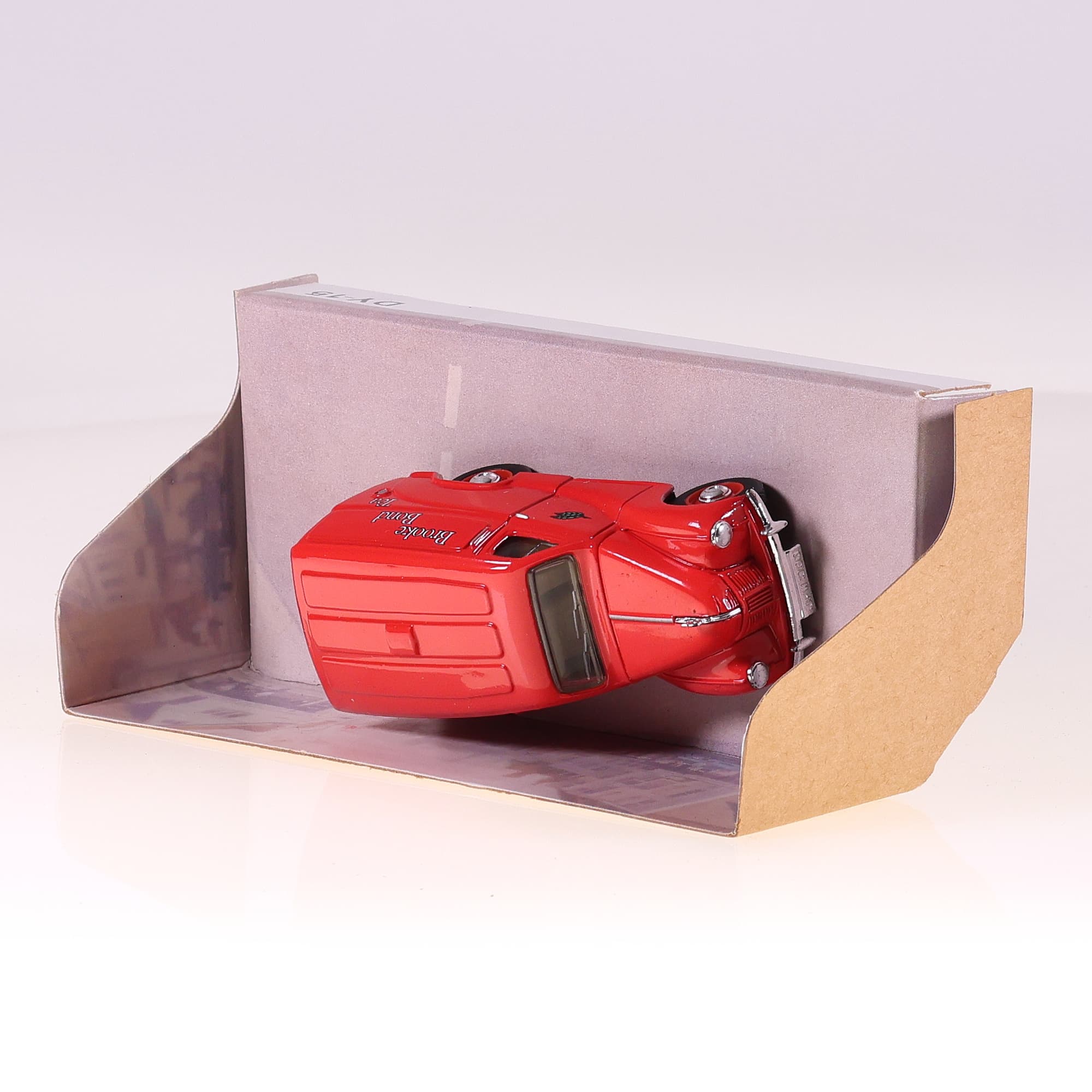Matchbox DY-15 Austin 1953 A40  Brooke Bond Tea 1/43 Rouge avec boîte — miniature 7