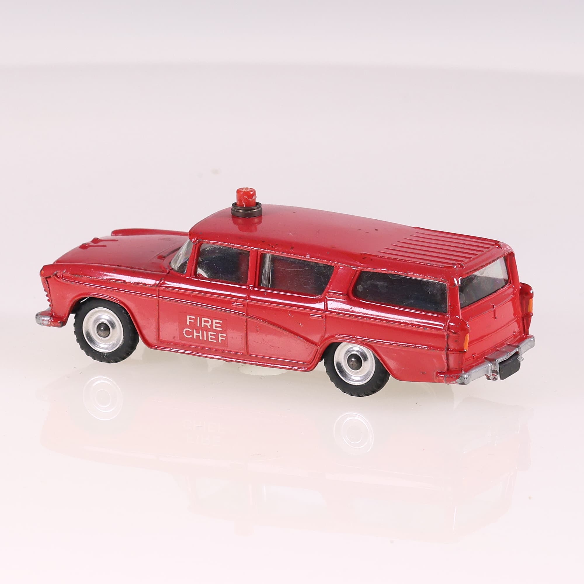 Dinky Toys 257 Nash Rambler Fire Chief 1/43 Rouge sans boîte — miniature 3