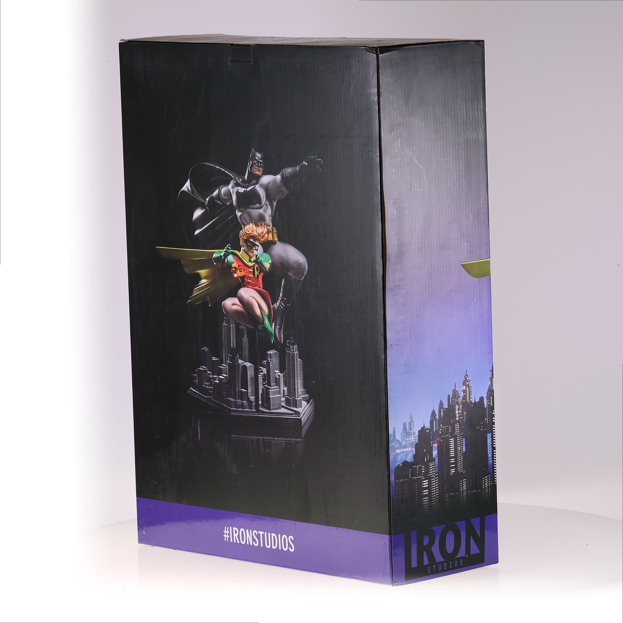 IRONSTUDIOS Batman Batman & Robin The Dark Knight Returns avec boîte pas ouverte — miniature 6