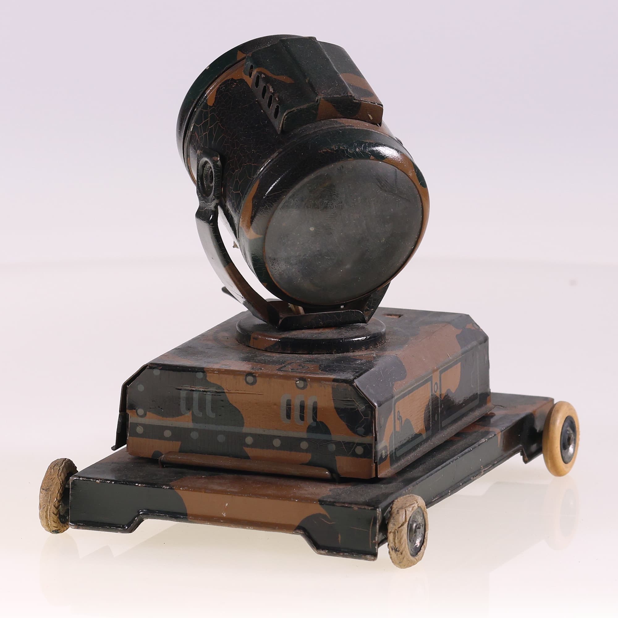  Camion projecteur militaire tôle camouflage 12,5 cm marque non déterminée — miniature 5