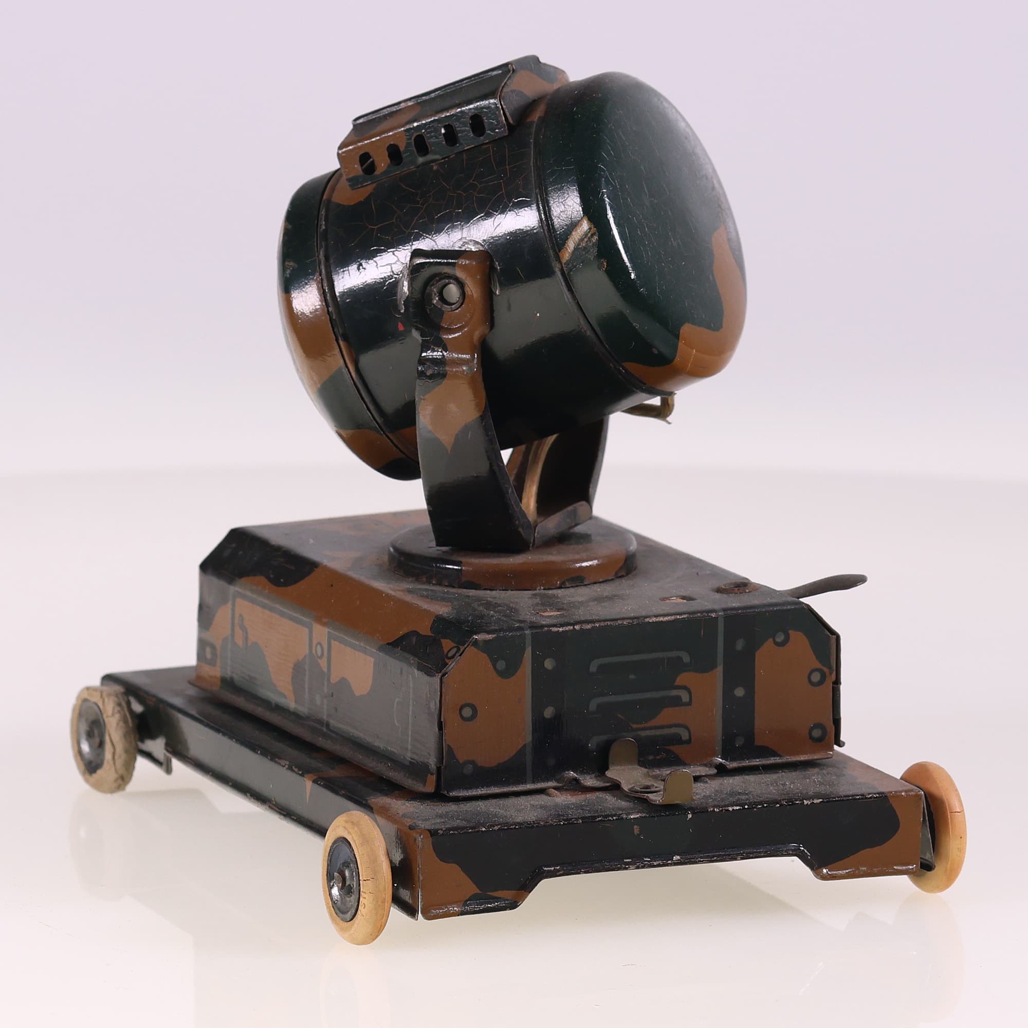  Camion projecteur militaire tôle camouflage 12,5 cm marque non déterminée — miniature 8
