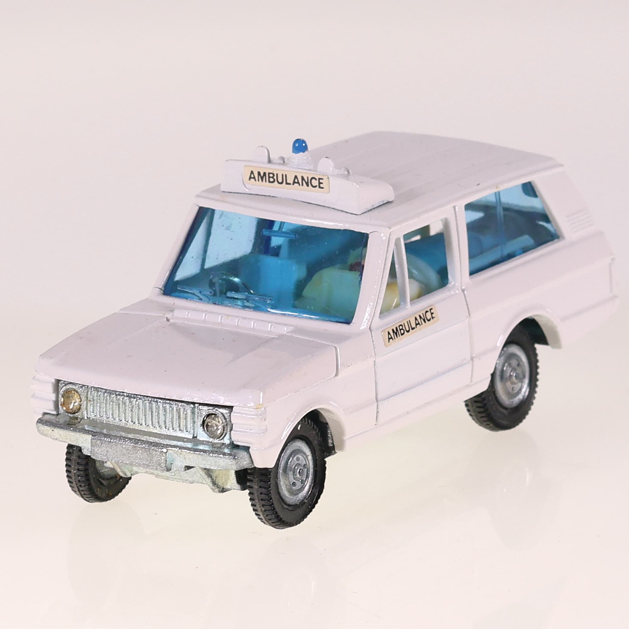Dinky Toys 268 Range Rover Ambulance 1/43 Blanc Grade B avec boîte — miniature 9