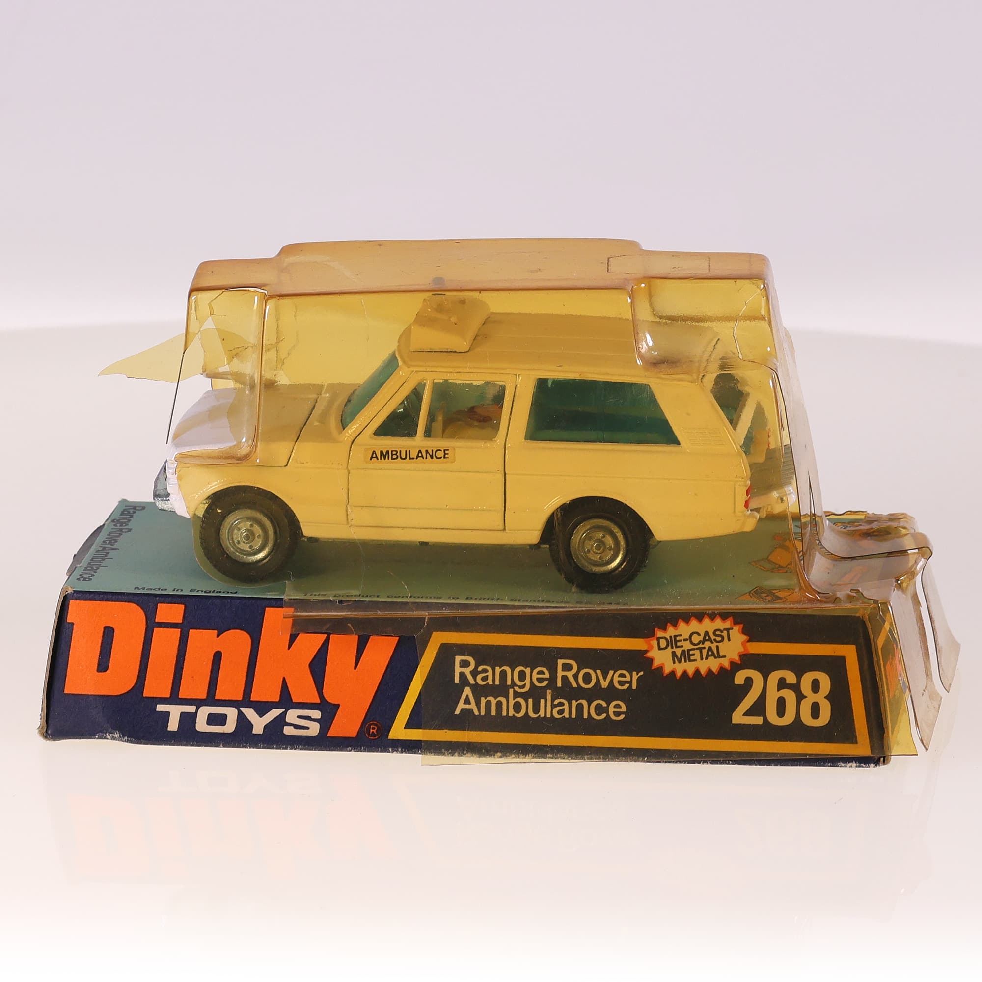 Dinky Toys 268 Range Rover Ambulance 1/43 Blanc Grade B avec boîte — miniature 10