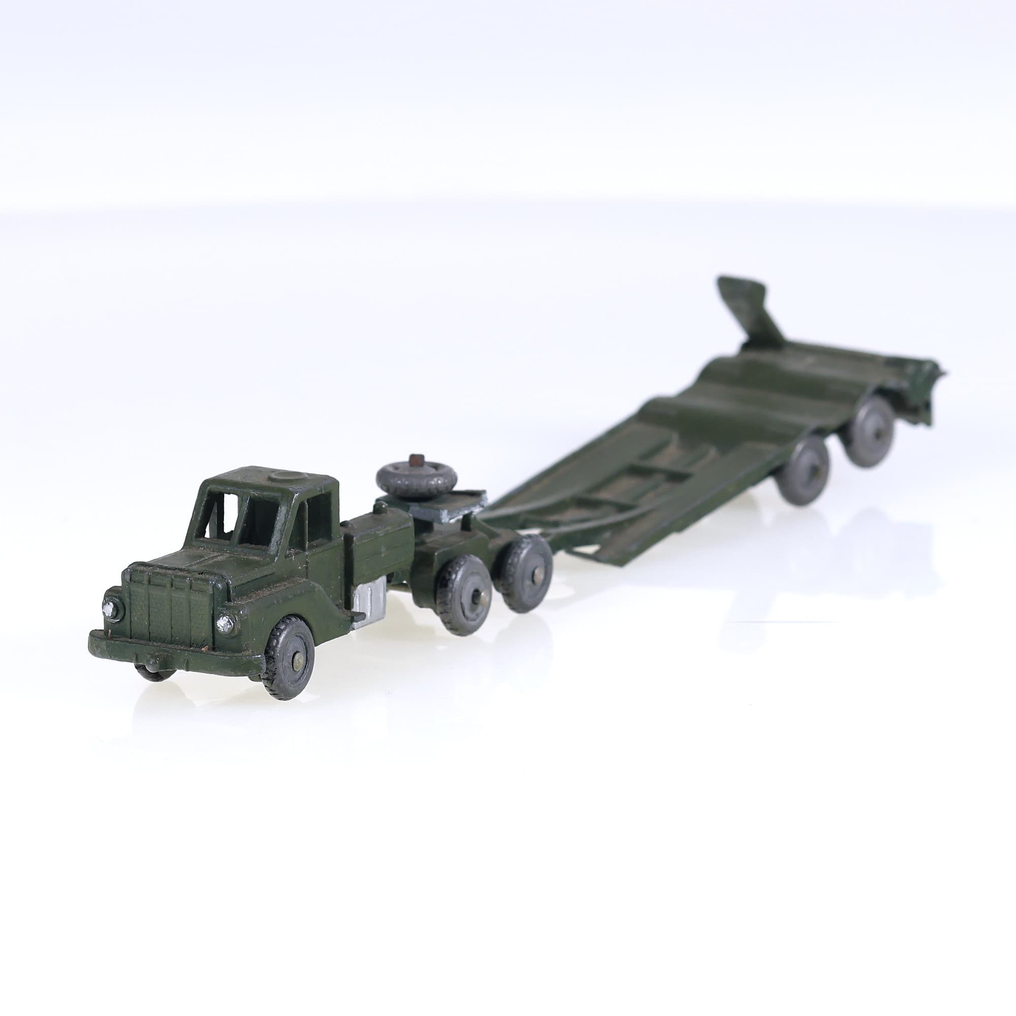 Sentry Box semi-remorque militaire porte char 17 cm Vert foncé à restaurer — miniature 9