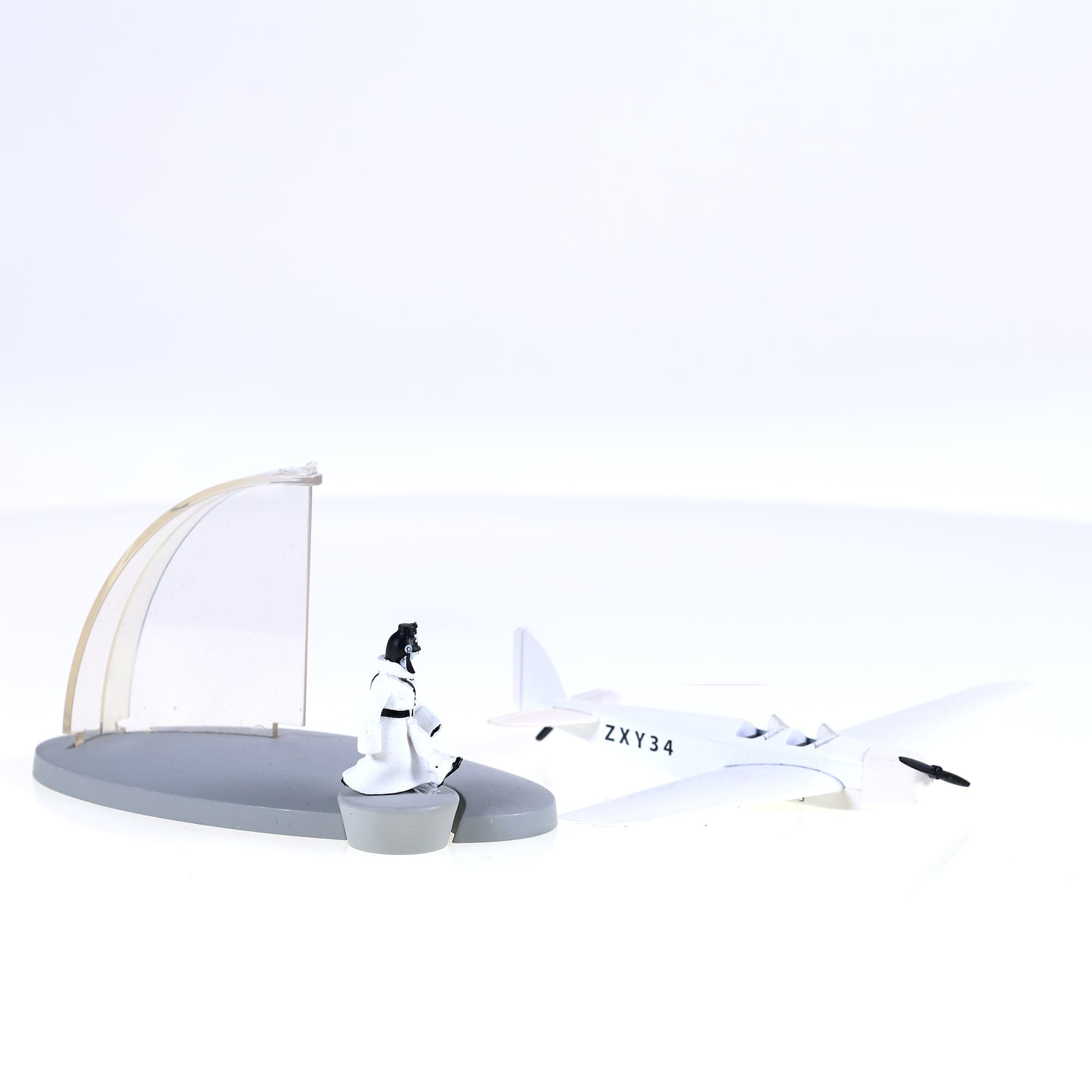 Hachette En Avion Tintin - L'avion de la police allemande 1/72  — miniature 4
