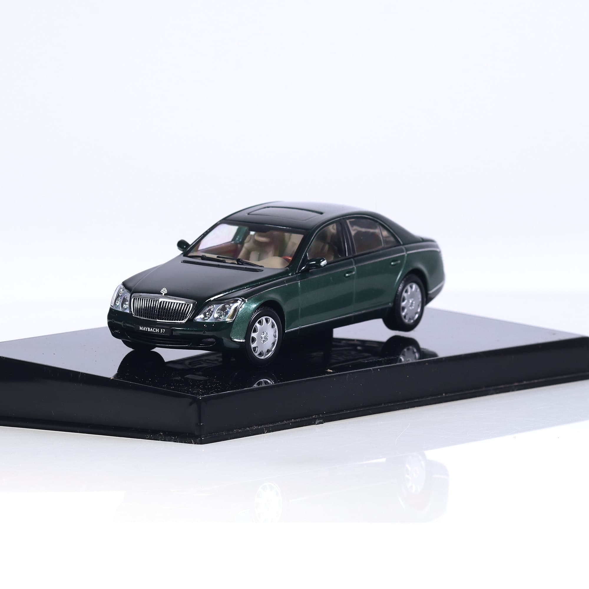 AUTOart Maybach 57 - Gateway 1/43  — miniature 9