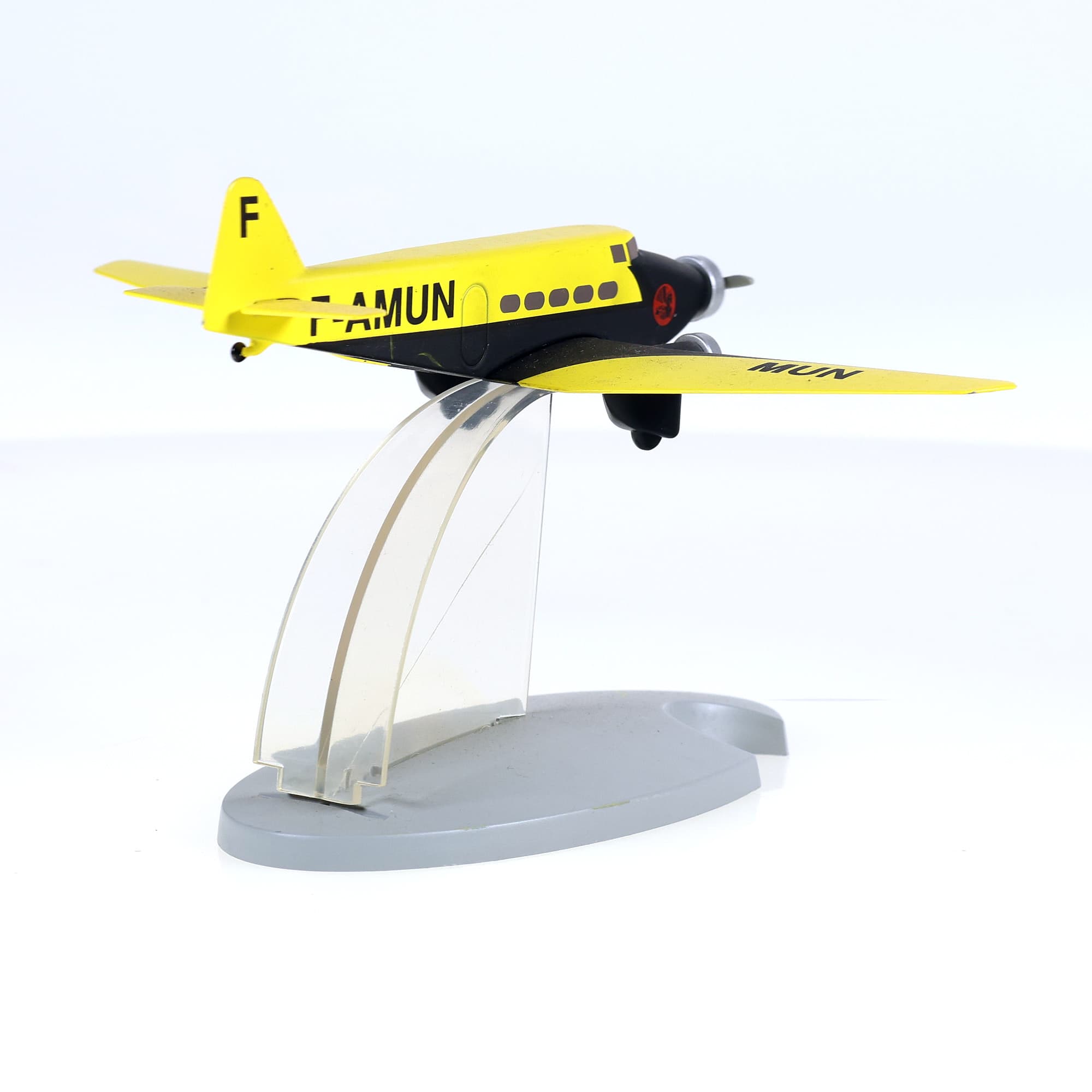 Hachette En Avion Tintin - L'avion d'Air France - L'Oreille cassée 1/144  — miniature 3