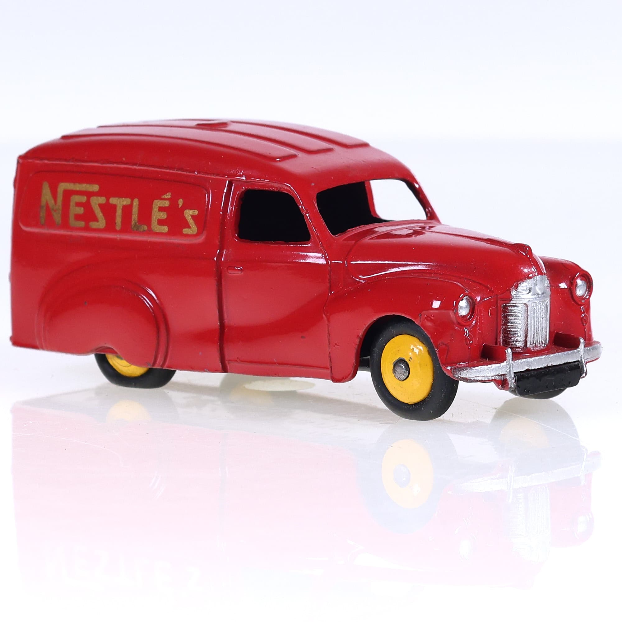 Dinky Toys 471 Austin Van "Nestlé's" 1/43 Rouge avec boîte — miniature 7