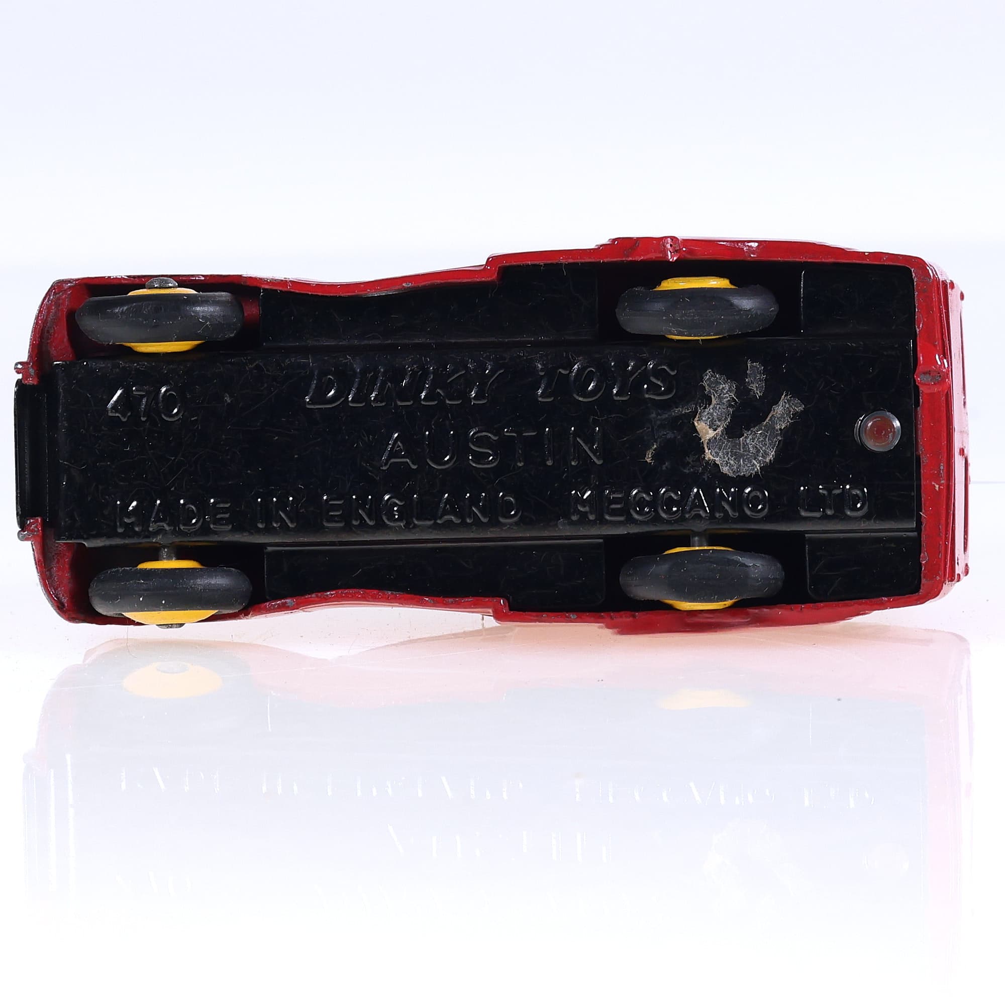 Dinky Toys 471 Austin Van "Nestlé's" 1/43 Rouge avec boîte — miniature 10
