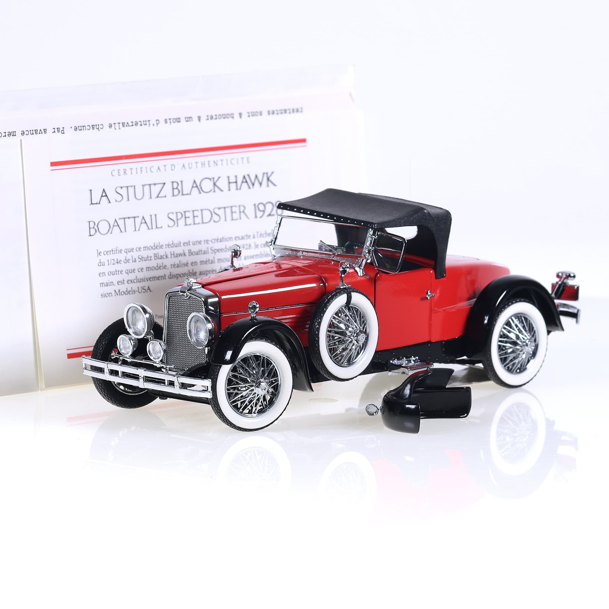 Franklin Mint Stutz Black Hawk Boattail Speedster 1928 1/24 Rouge avec boîte
