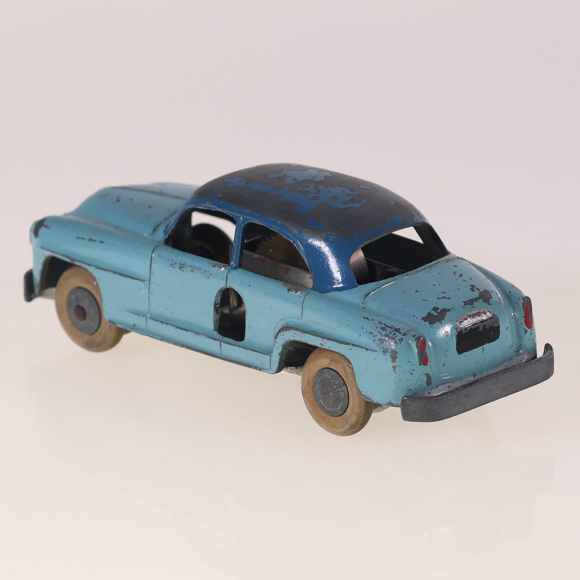 Solido 136 Simca Aronde Bayonne motorisée 1/43 coloris Bleu rare — miniature 3
