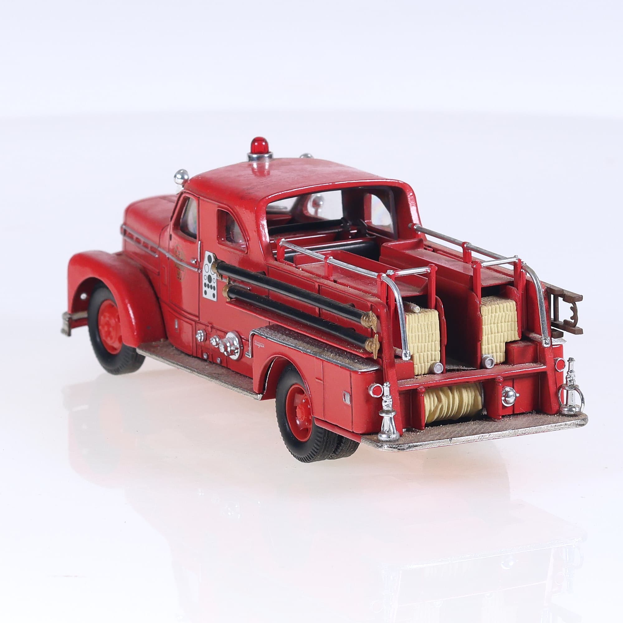 Corgi Seagrave Anniversary pumper - CFD Pumper 20 — miniature 3