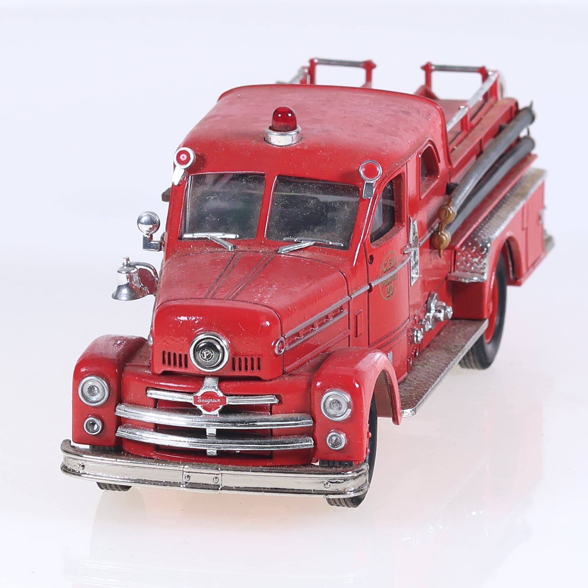 Corgi Seagrave Anniversary pumper - CFD Pumper 20 — miniature 8