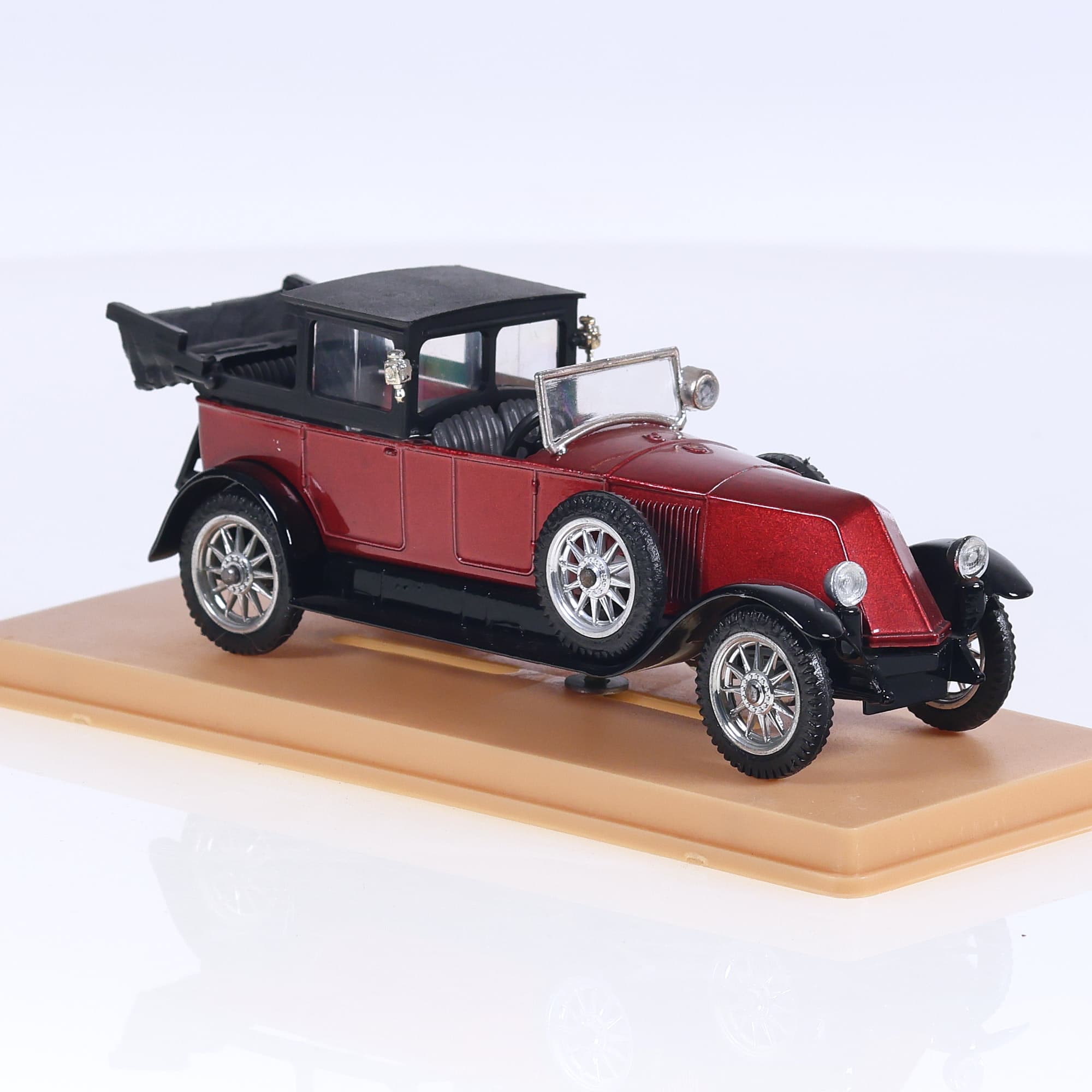 Solido - n° 149 - Renault 40 CV 1926 1/43 avec boîte — miniature 7
