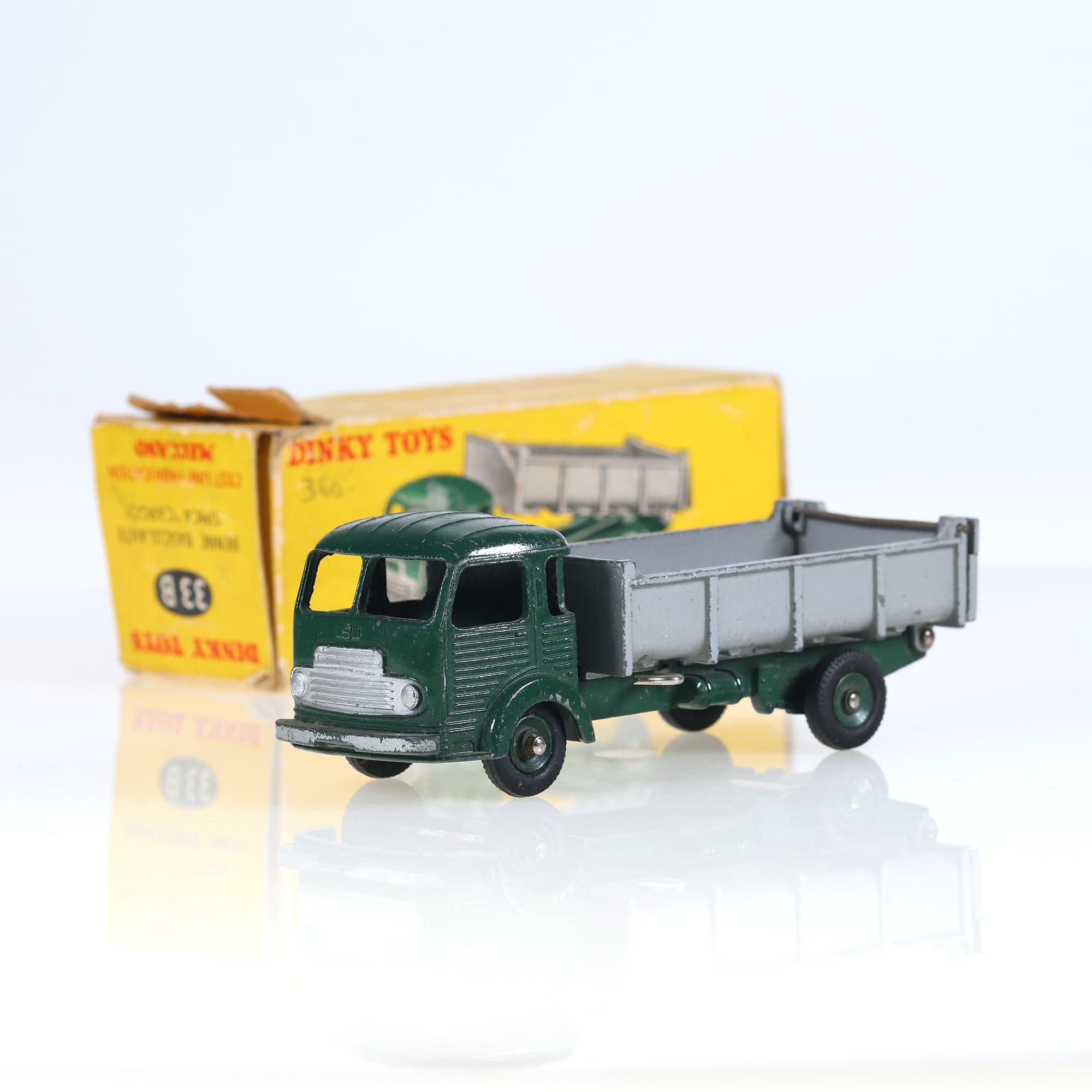 Dinky Toys 162 Ford Zephyr Saloon 1/43 Bicolore avec boîte — miniature 15