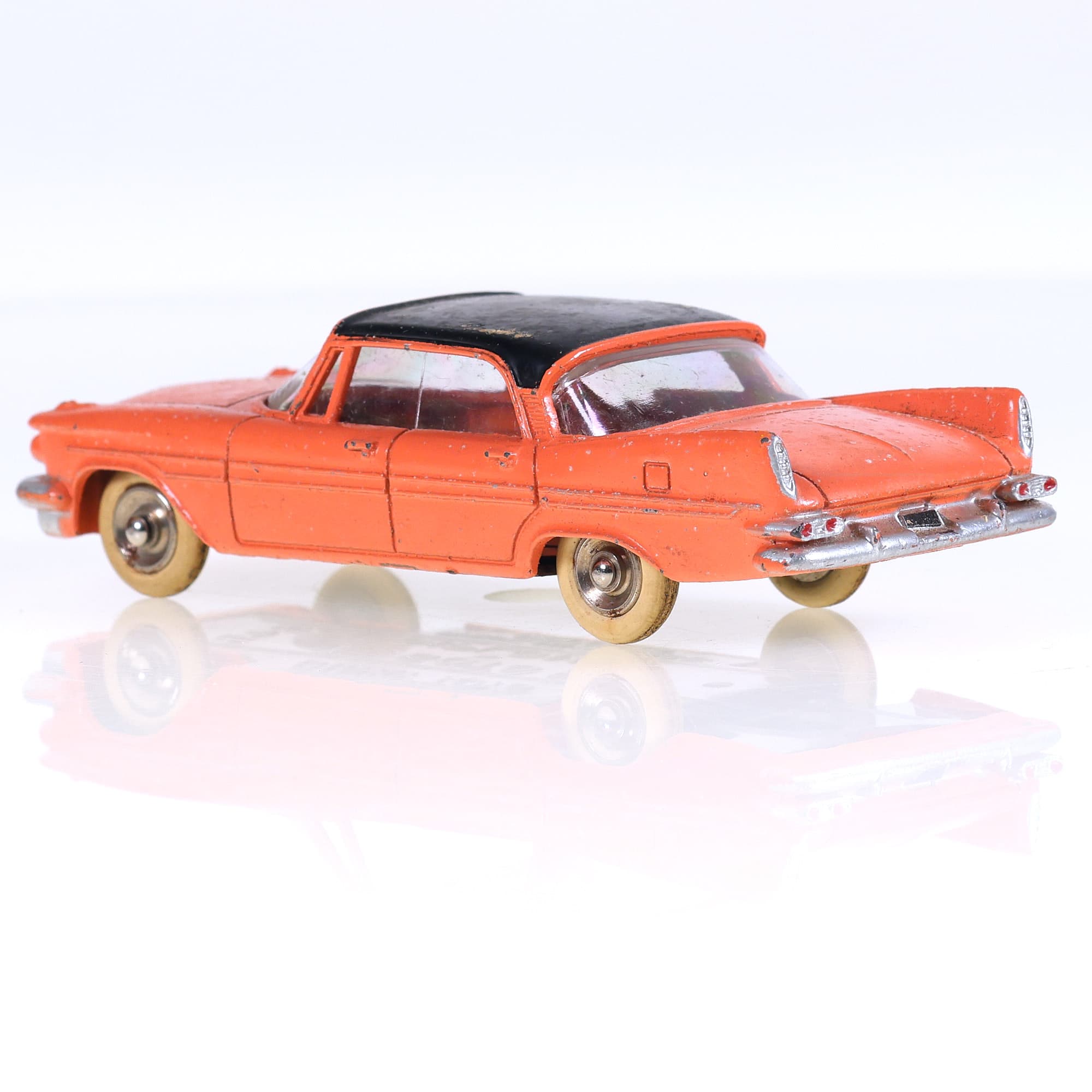 Dinky Toys 545 diplomat 1/43 saumon et noir avec boîte — miniature 3