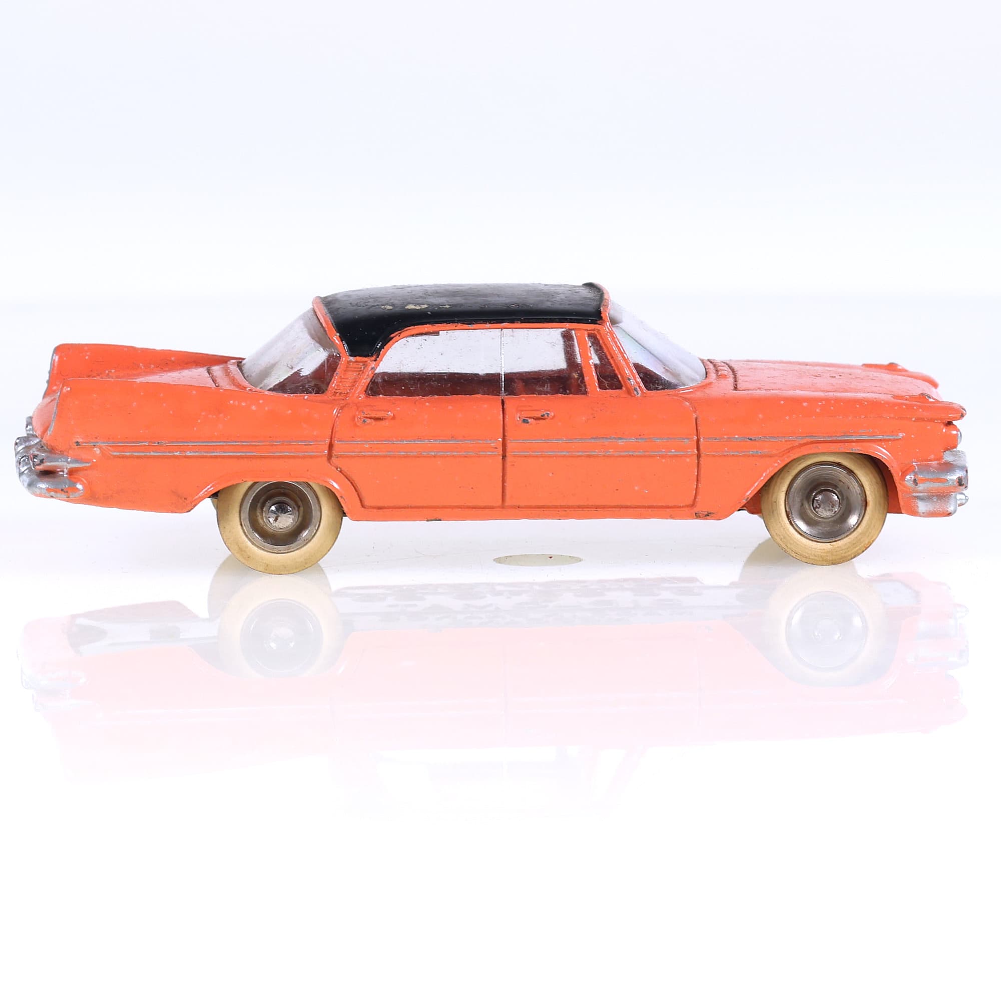 Dinky Toys 545 diplomat 1/43 saumon et noir avec boîte — miniature 6