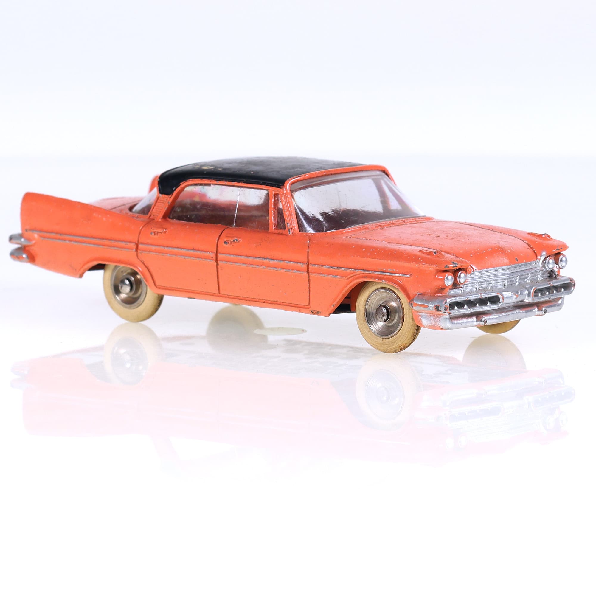 Dinky Toys 545 diplomat 1/43 saumon et noir avec boîte — miniature 7