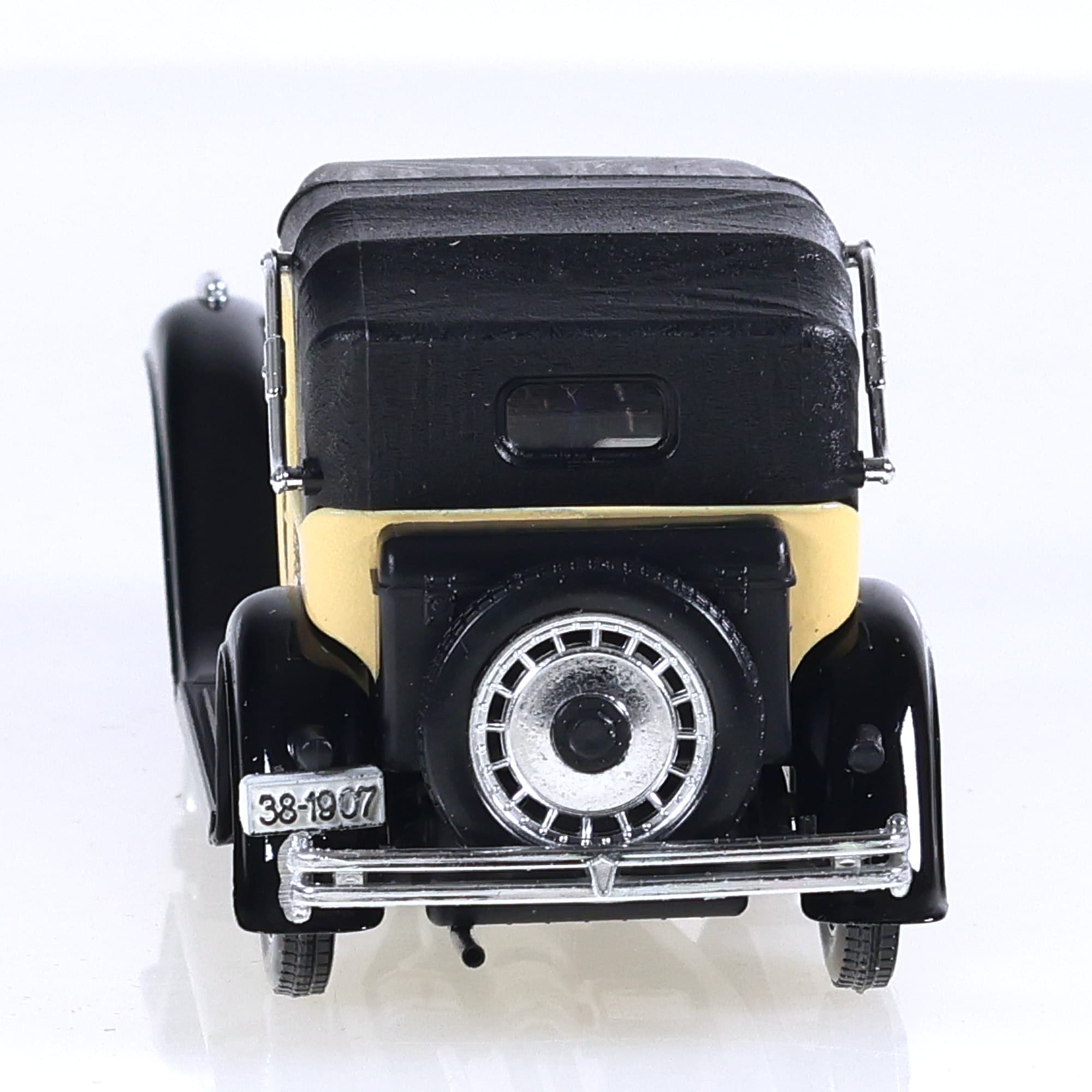 Rio - n° 66 - Bugatti Royale 1927 - 1933 1/43 avec boîte — miniature 4