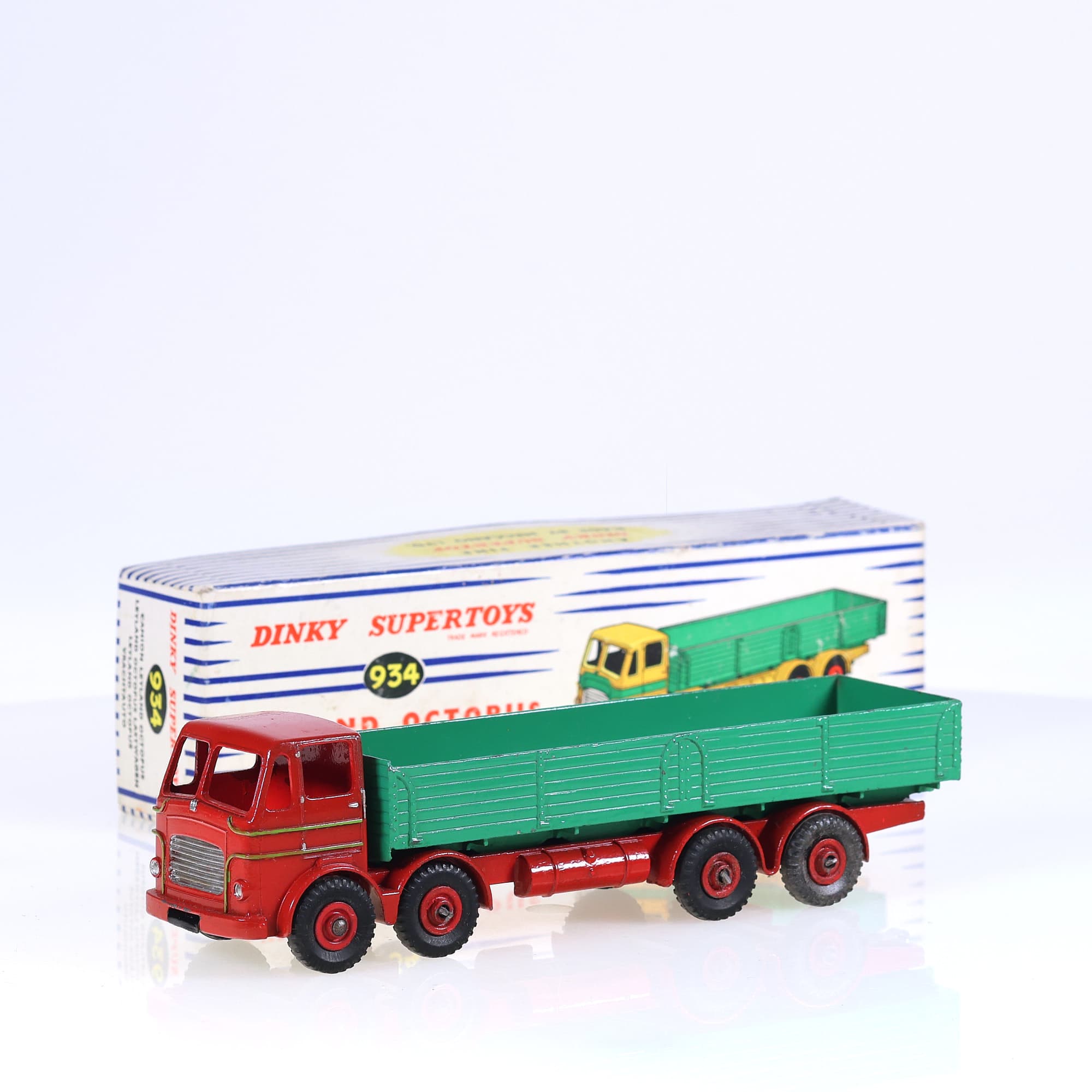 Dinky Toys 934 Leyland Octopus 1/43 Bicolore Grade B avec boîte
