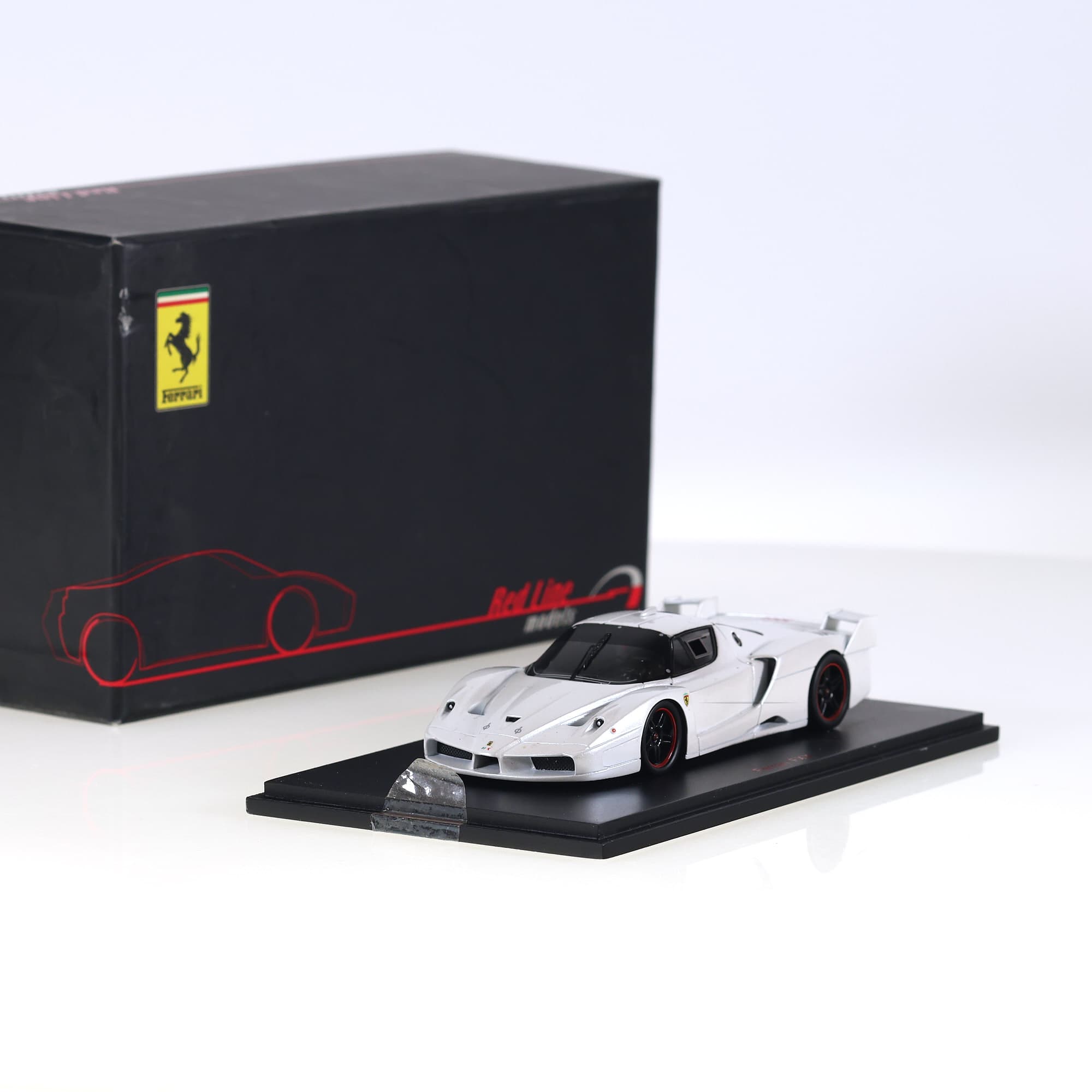 Red line RL127 Ferrari FXX white  neuf avec boîte — photo 1