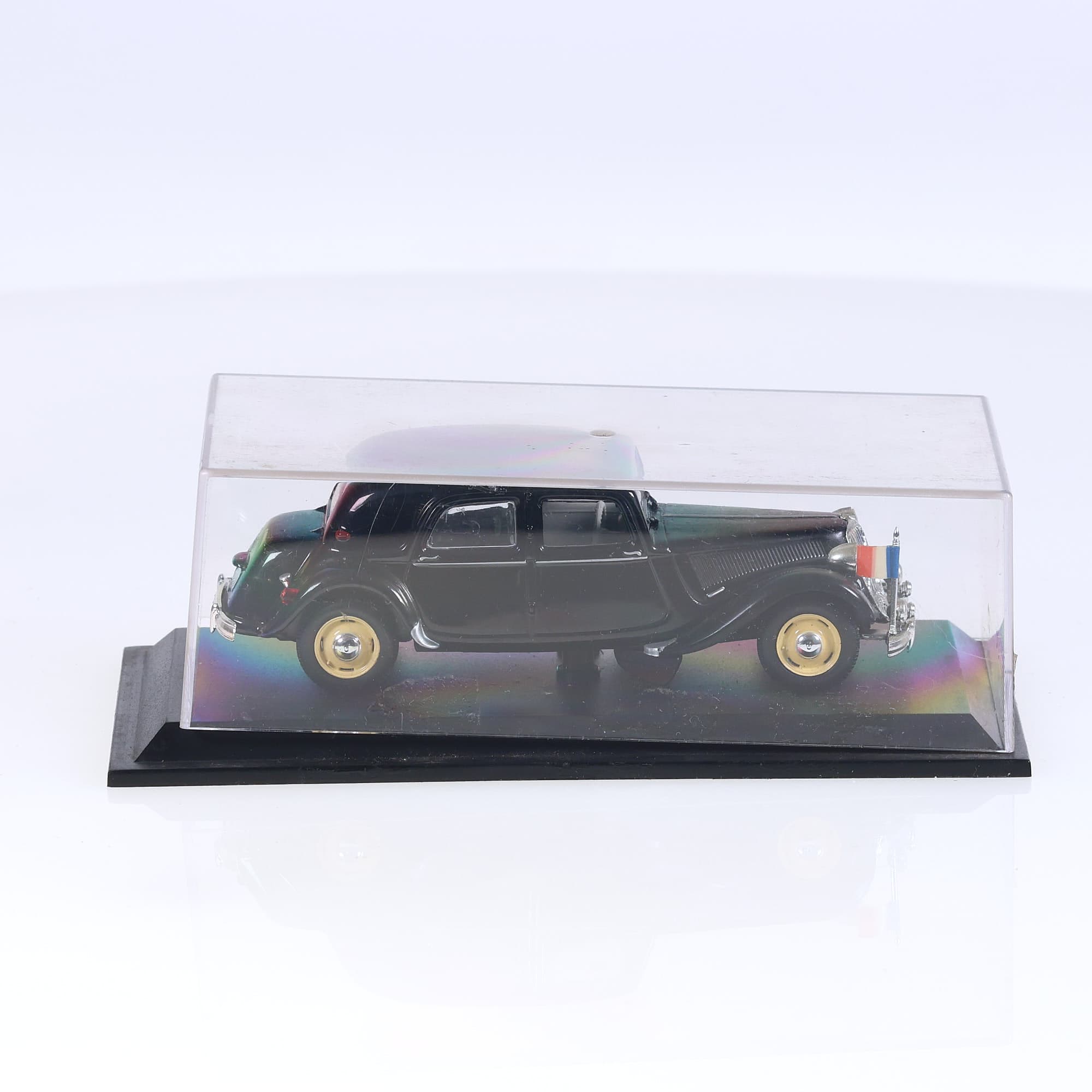 Atlas - Citroën Traction 15 Six du Général de Gaulle 1954 1/43  — miniature 11