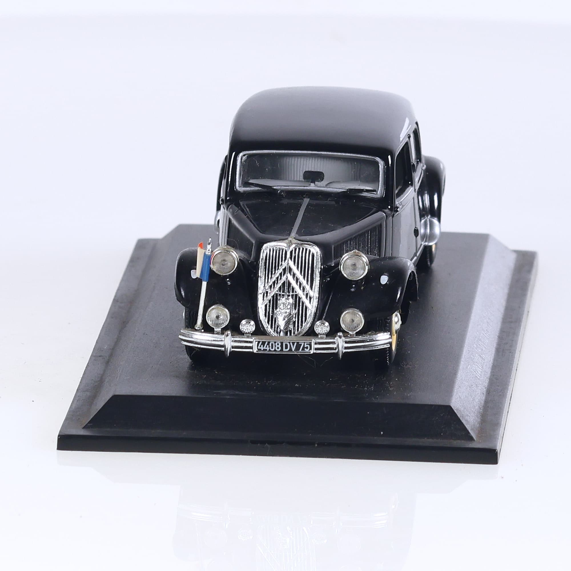 Atlas - Citroën Traction 15 Six du Général de Gaulle 1954 1/43  — miniature 8