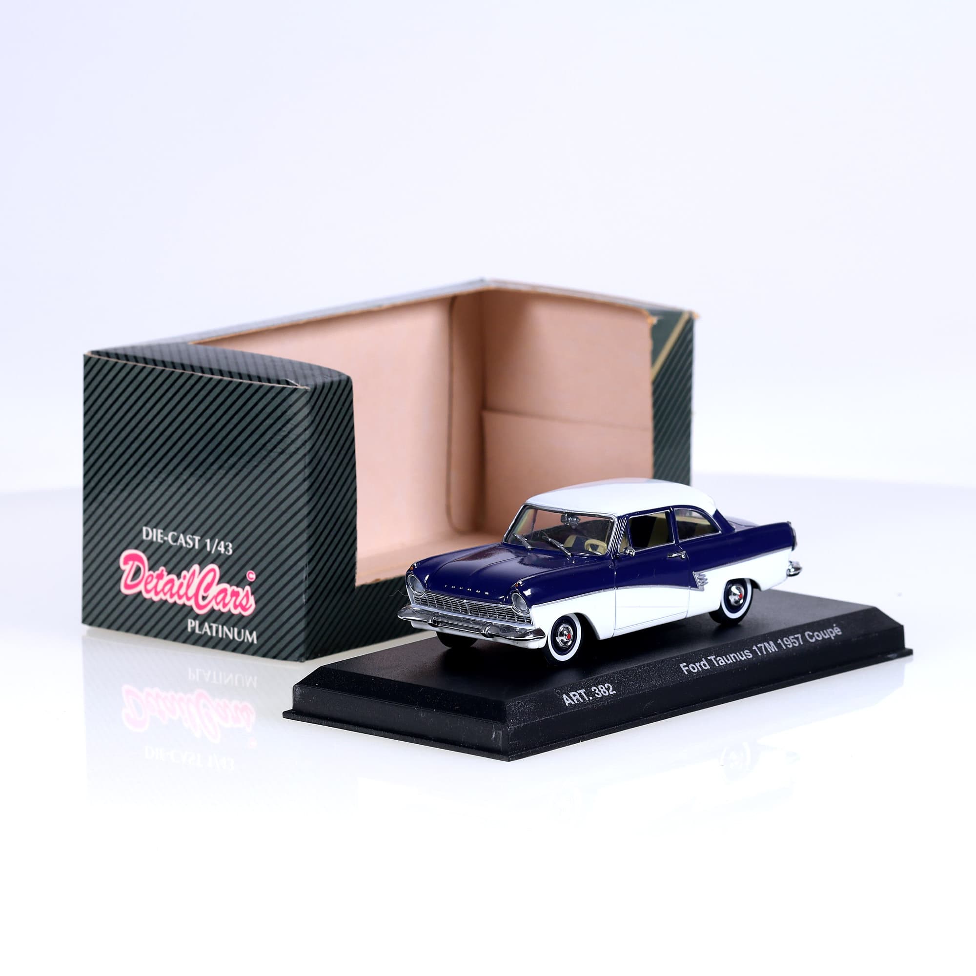 Detail Cars 382 Ford Taunus 17M coupé 1957 1/43 avec boîte — photo 1