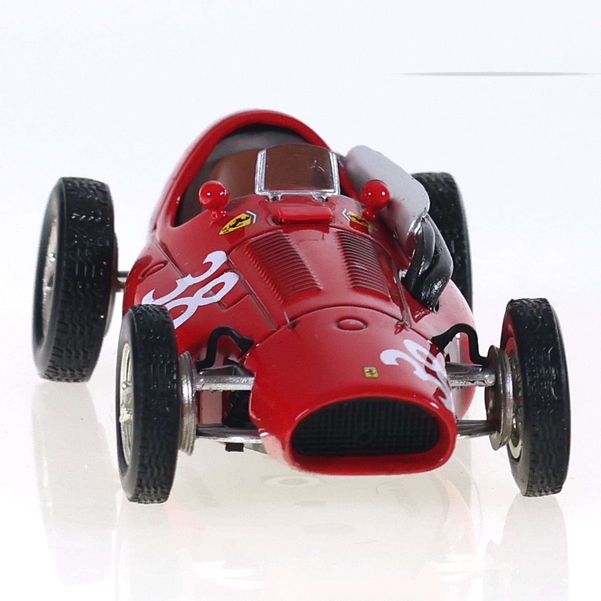 Hot Wheels SF23/54 Ferrari 553 F1Supersqualo #38 1954 avec boîte — miniature 8