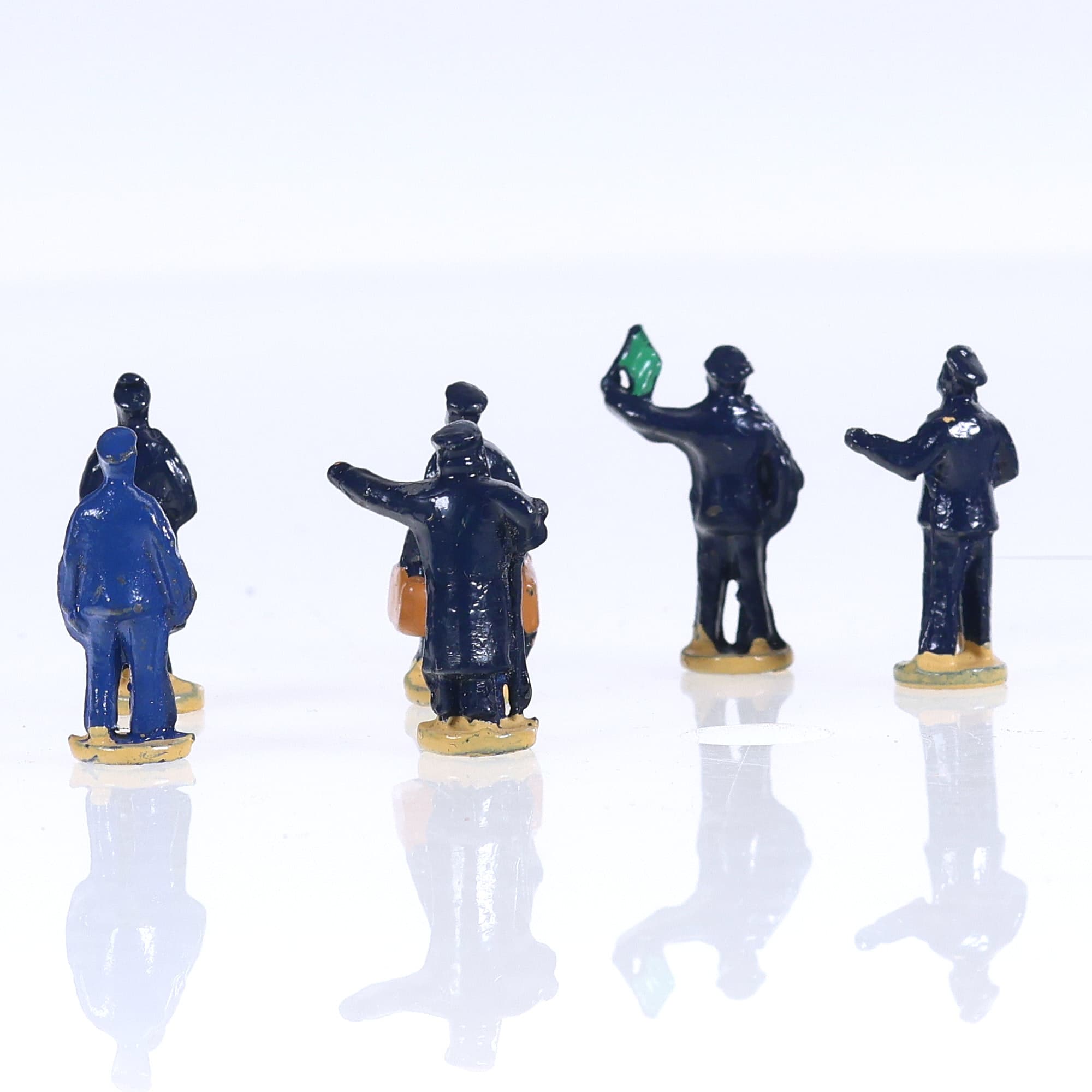 Dinky 051 Miniature Figures for Model Railways Gauge 'OO' Station Staff en boite — miniature 4