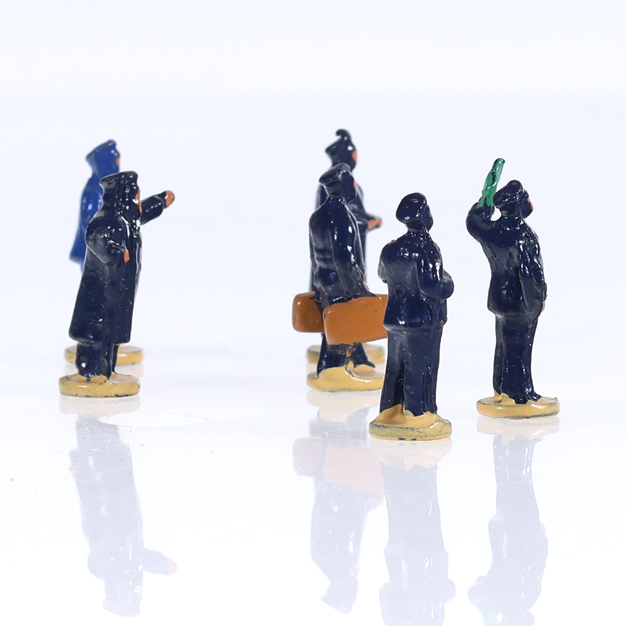 Dinky 051 Miniature Figures for Model Railways Gauge 'OO' Station Staff en boite — miniature 5