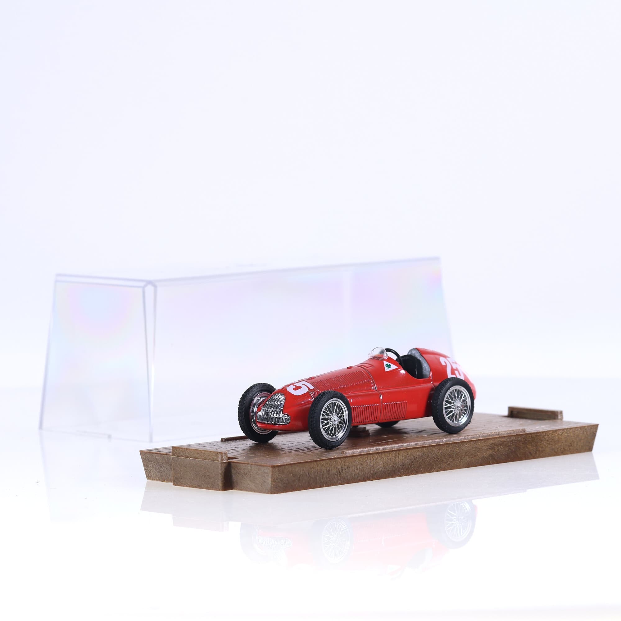 Brumm R36 Alfa Romeo #25 1/43 Rouge Grade B avec boîte — photo 1