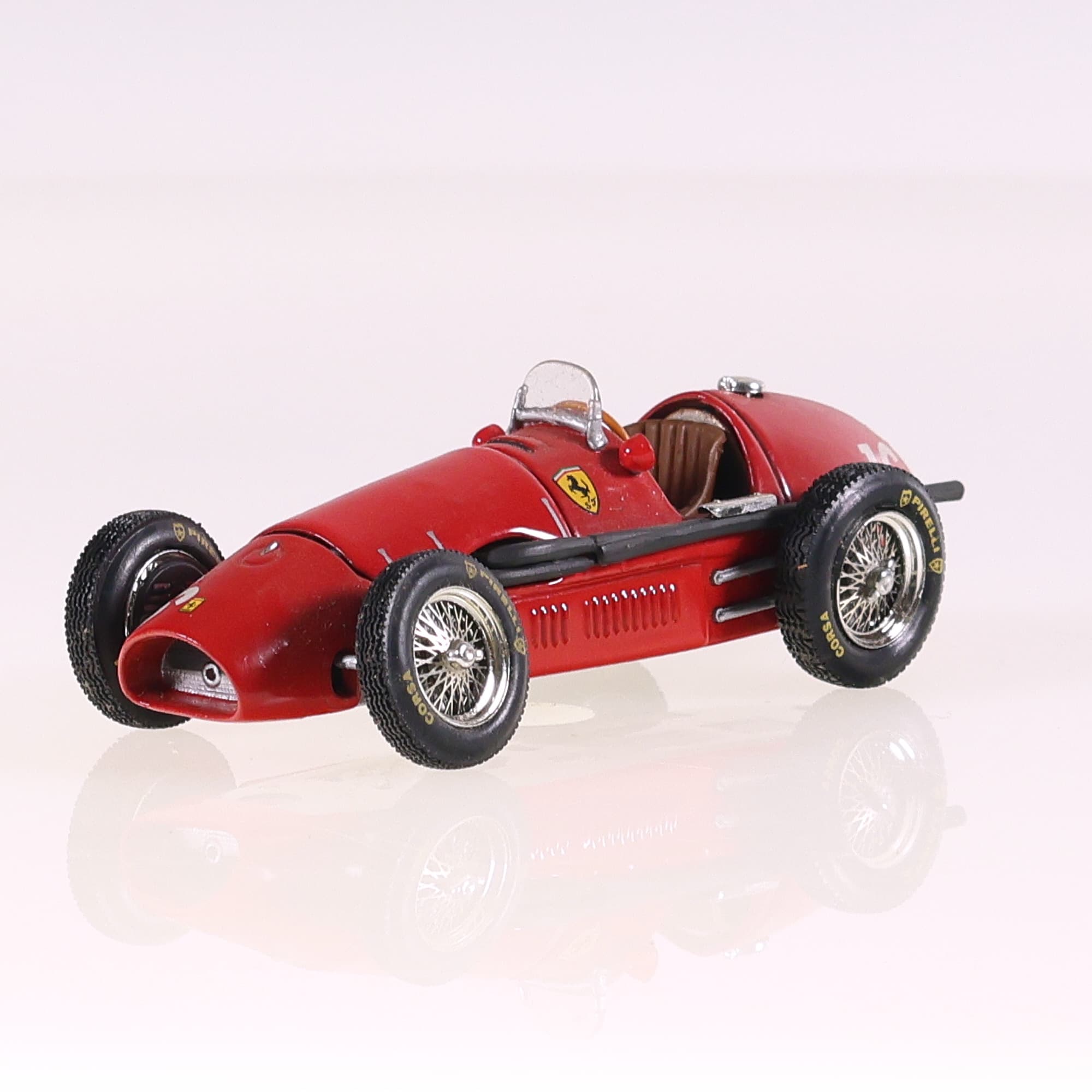 Quartzo Ferrari F1 500 #16 1/43 Rouge sans boîte — photo 1