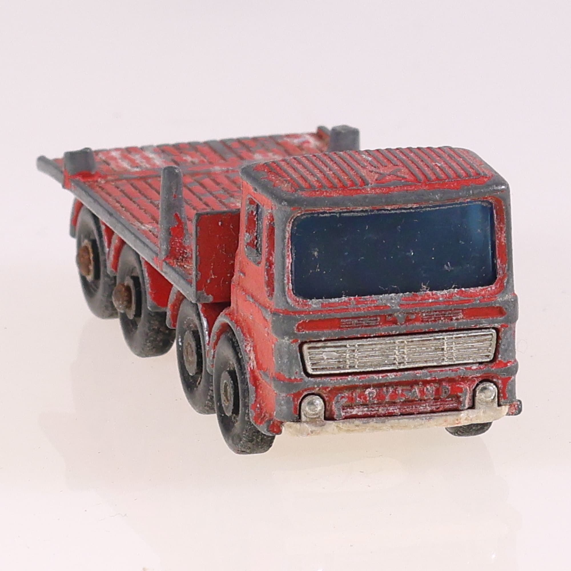 Matchbox 10 Leyland Pipe Truck 1/64 Rouge Grade C sans boîte — miniature 8