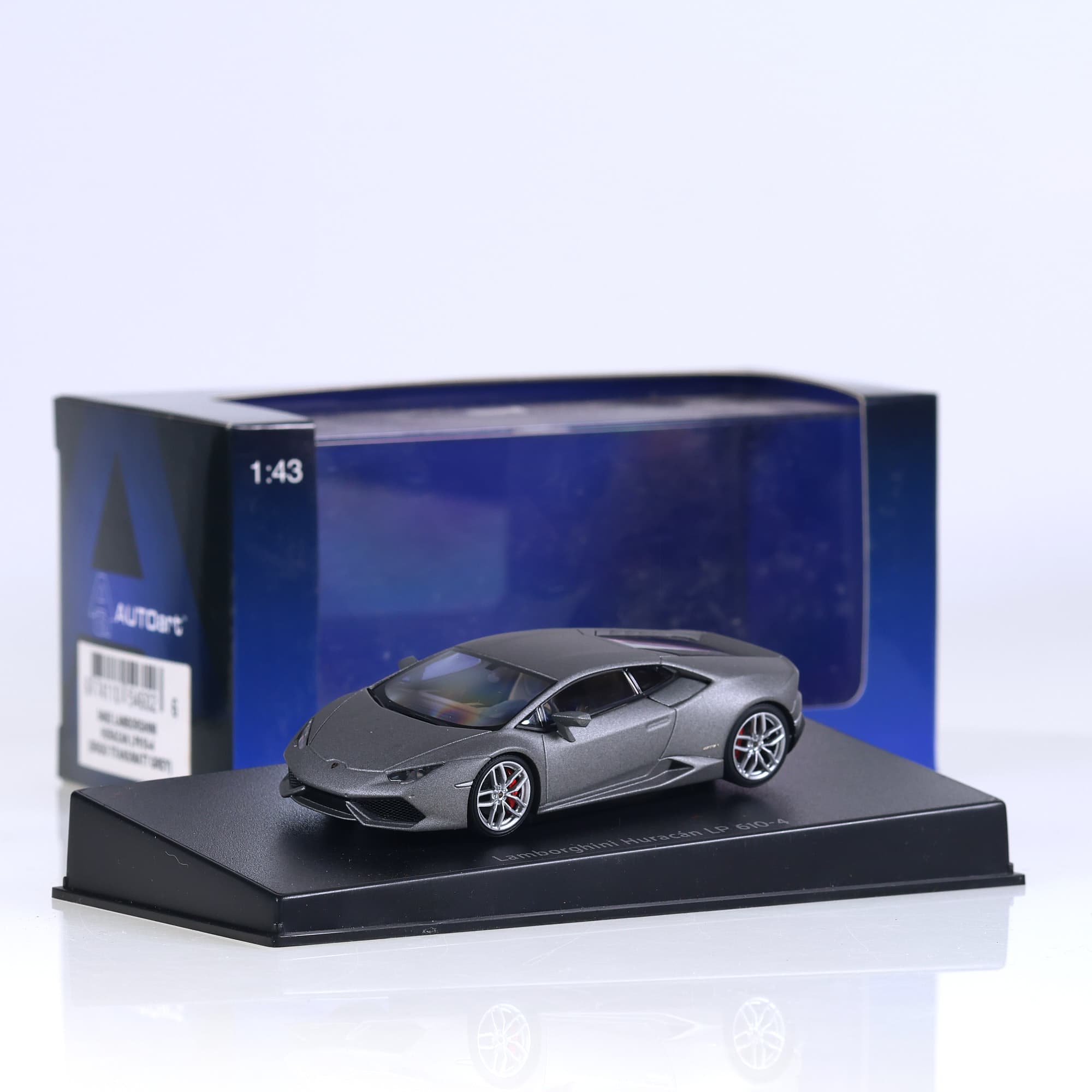 AUTOart 54602 Lamborghini Huracán LP 610-4 (Grigio Titans/Matt Grey) 1/43 Gris — photo 1