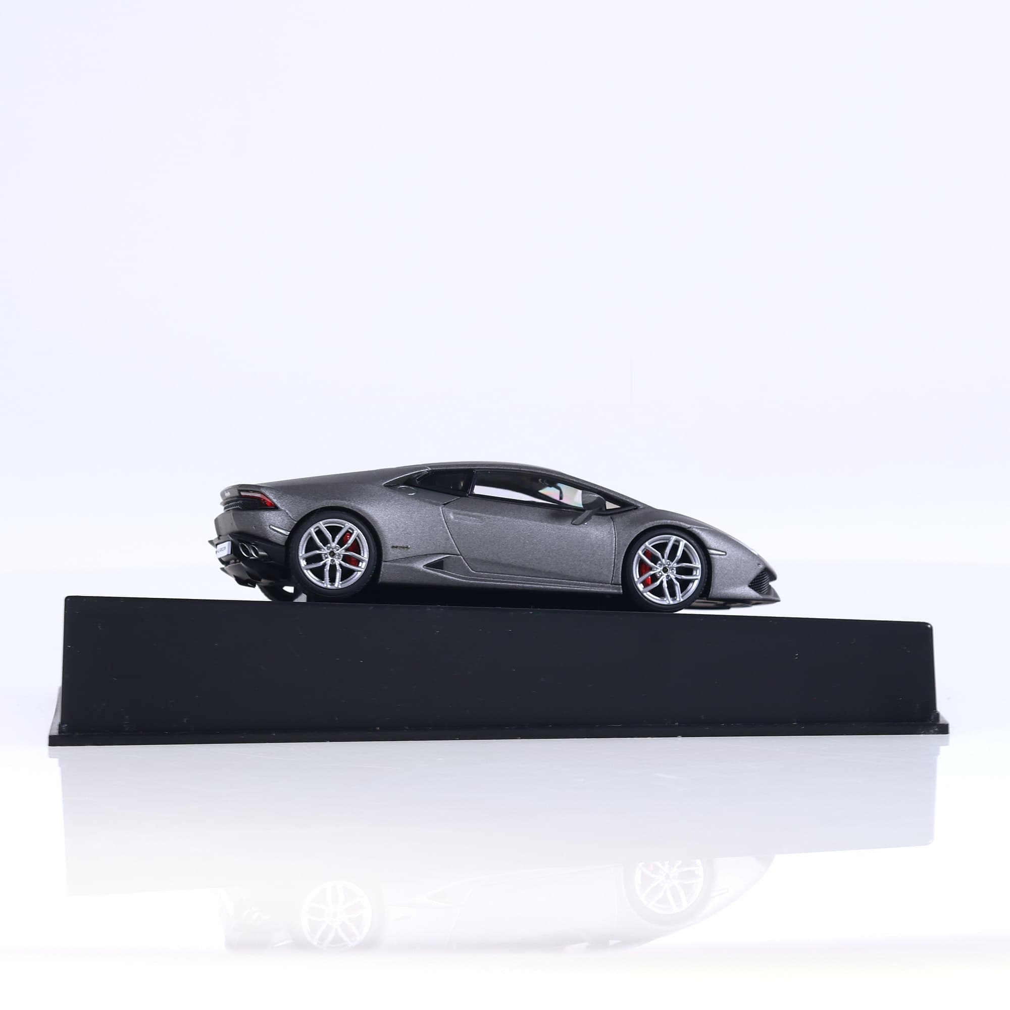 AUTOart 54602 Lamborghini Huracán LP 610-4 (Grigio Titans/Matt Grey) 1/43 Gris — miniature 6