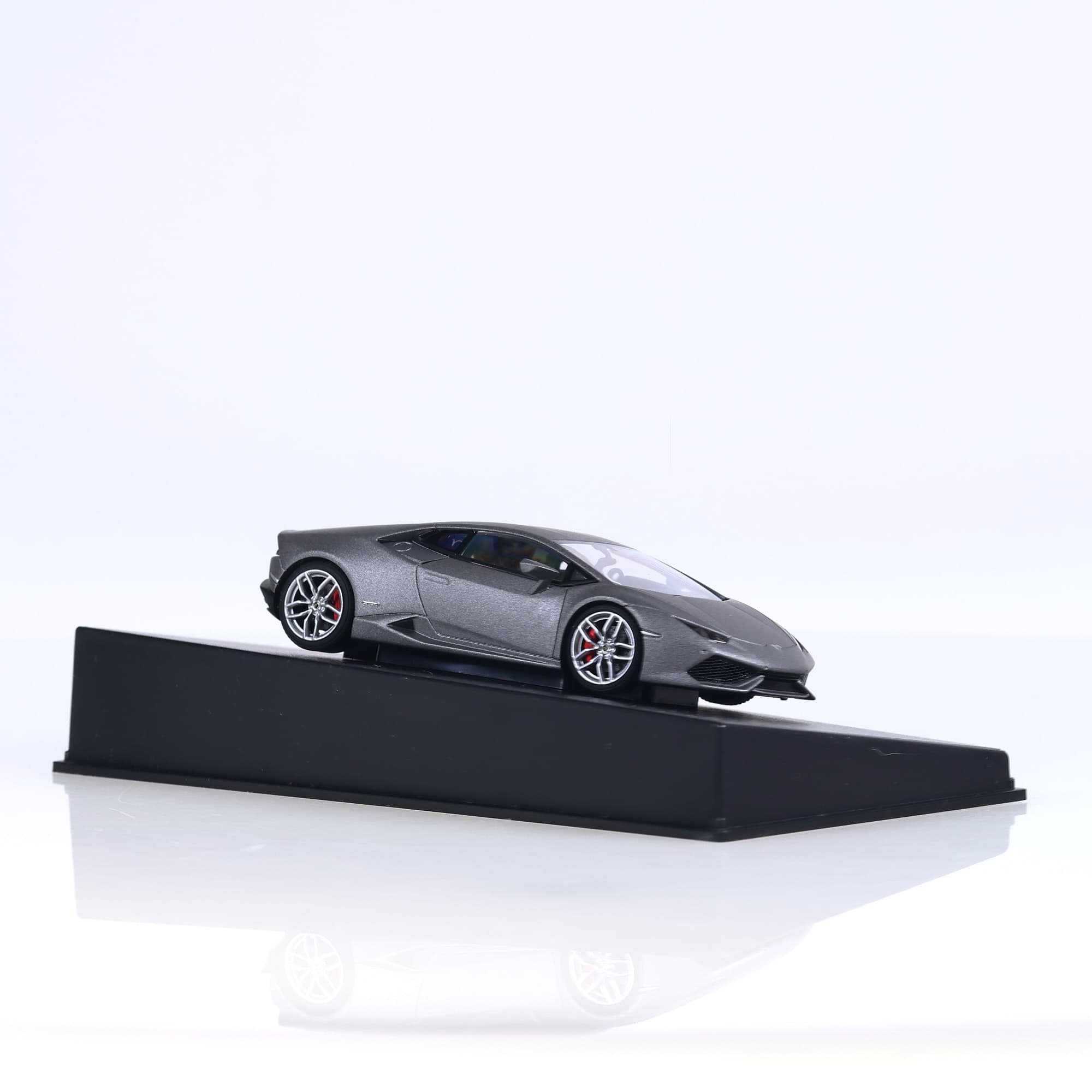 AUTOart 54602 Lamborghini Huracán LP 610-4 (Grigio Titans/Matt Grey) 1/43 Gris — miniature 7