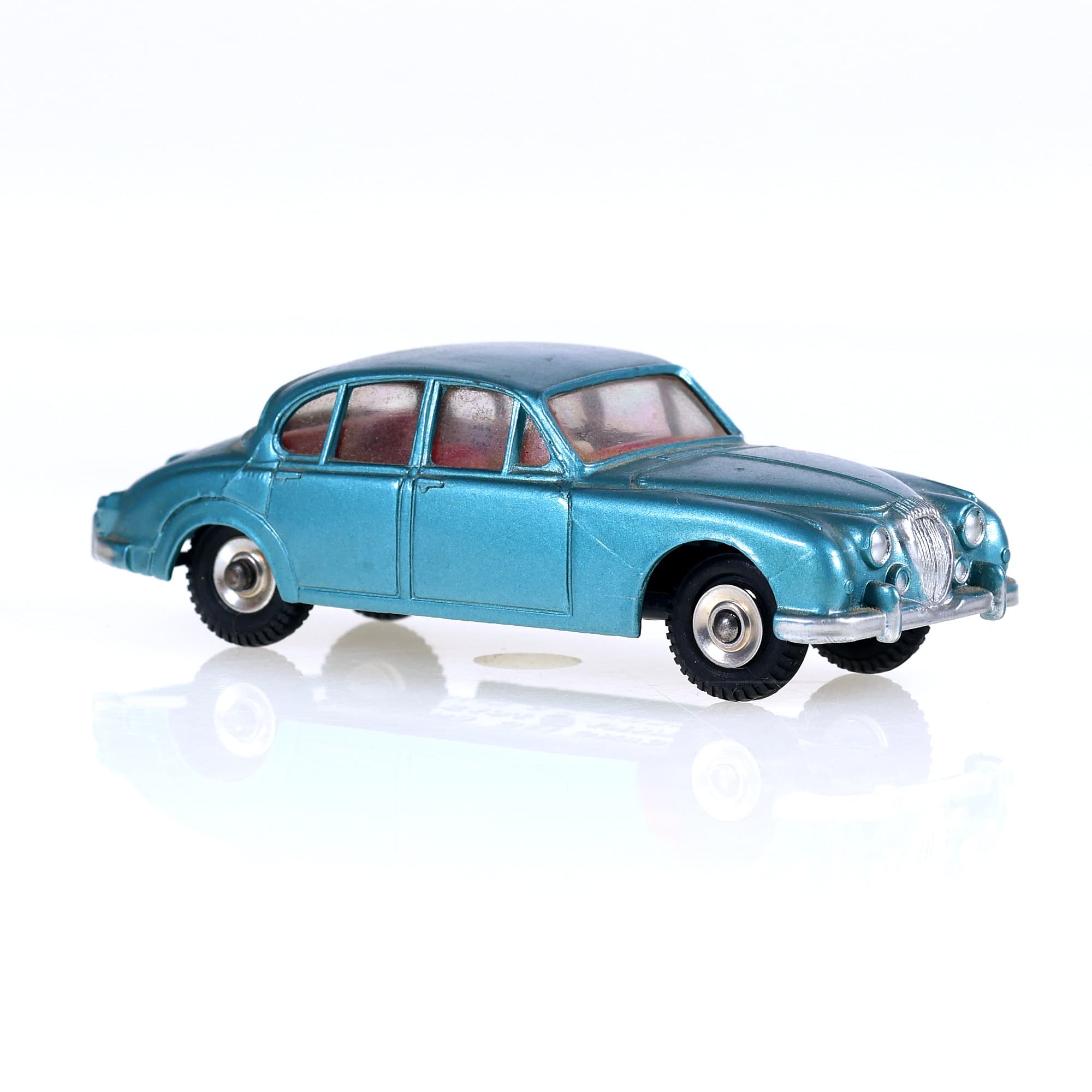 Dinky Toys 146 Daimler 2.5 Litre 1/43 Bleu avec boîte — miniature 8