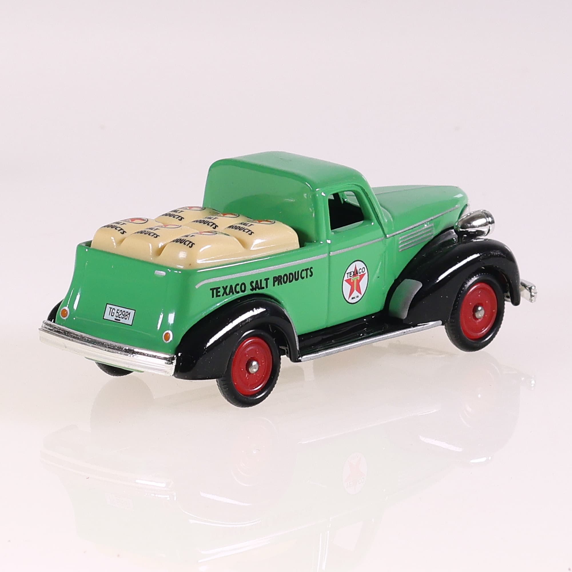 Corgi CS90007 Texaco Chevrolet Pick-Up Salt Products 1/43 Bicolore avec boîte — miniature 5