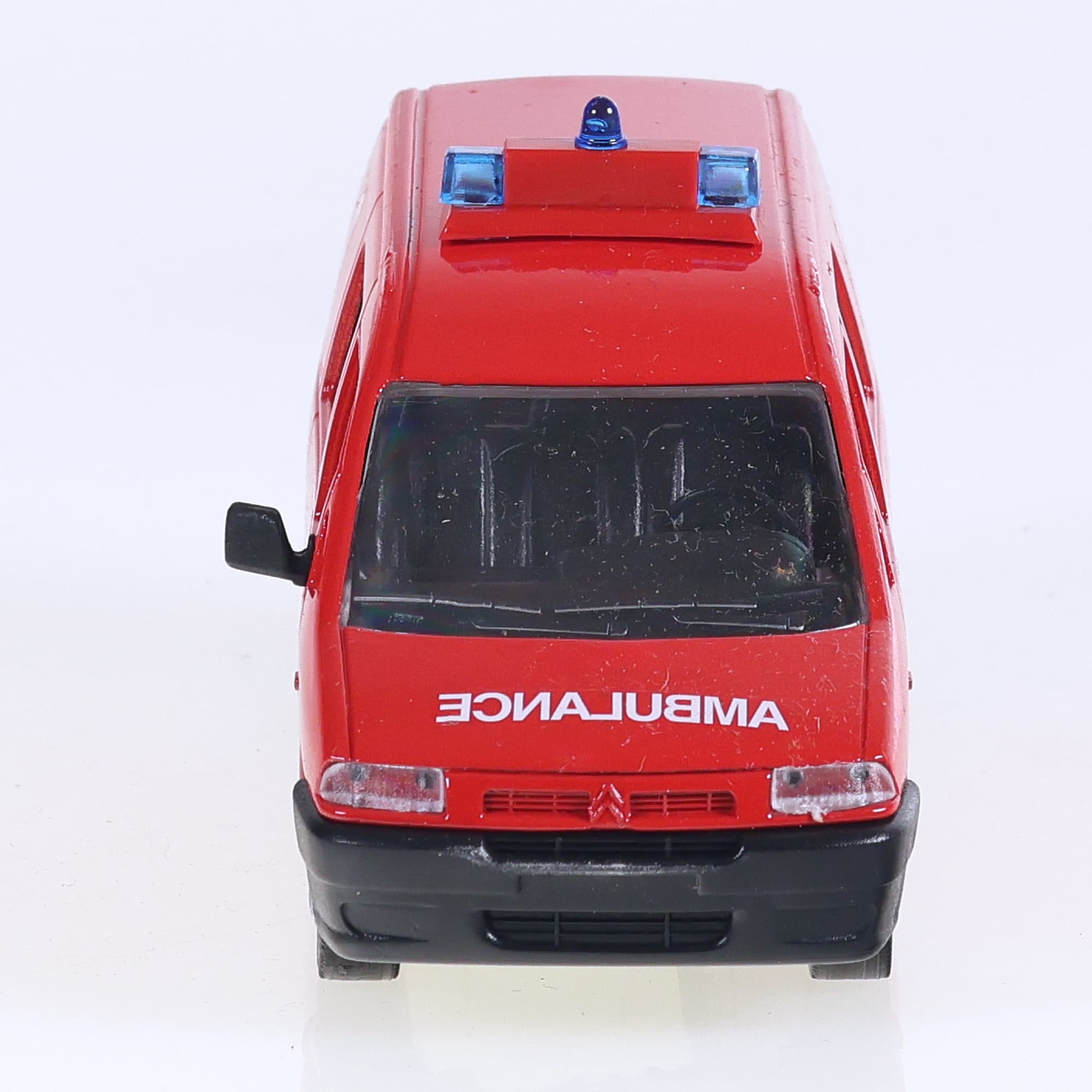 Solido - n°2178 - Citroën Jumpy Ambulance 1/43 avec boîte — miniature 8