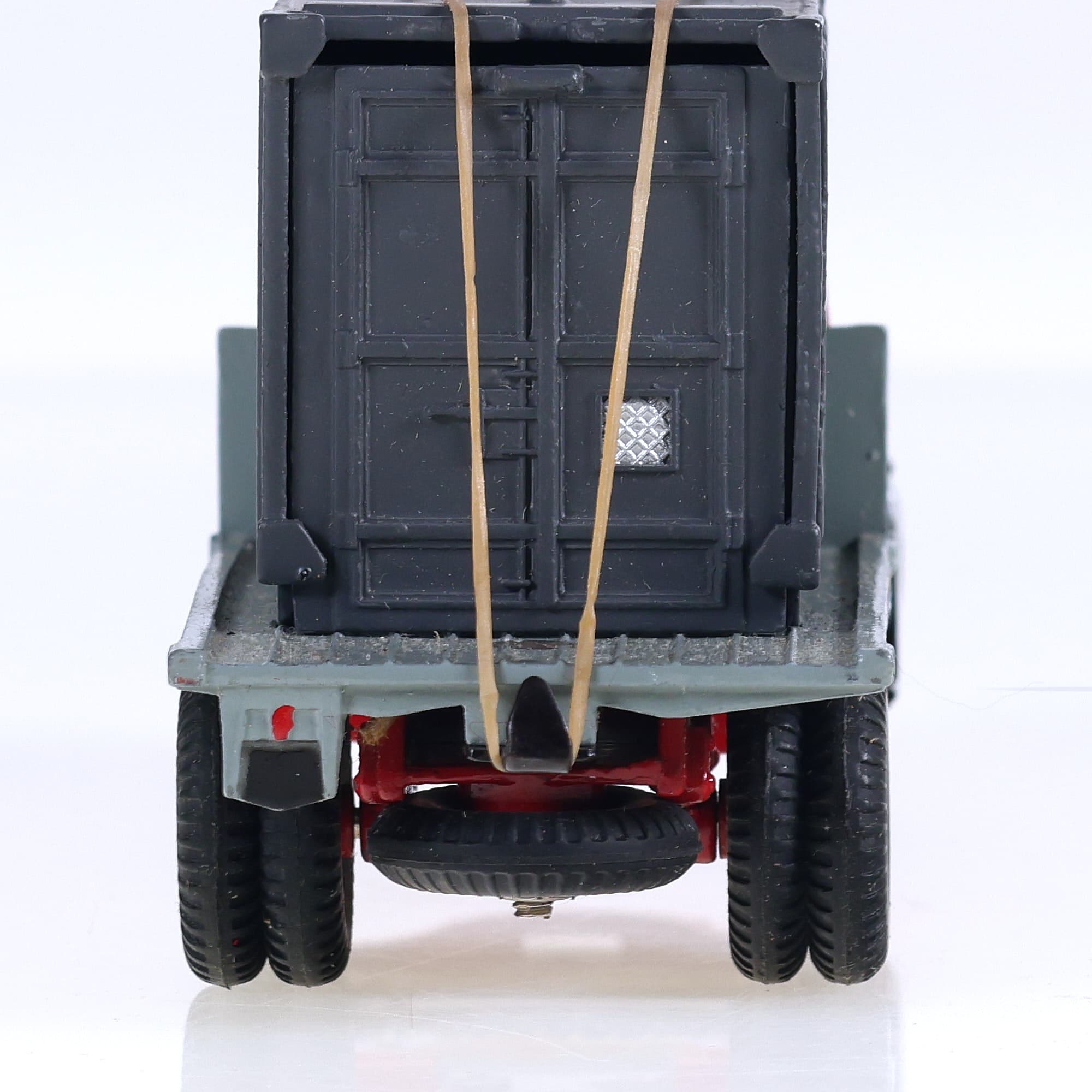 Dinky Toys 34B Berliet Plateau avec Container 1/43 version anneau moulé — miniature 4