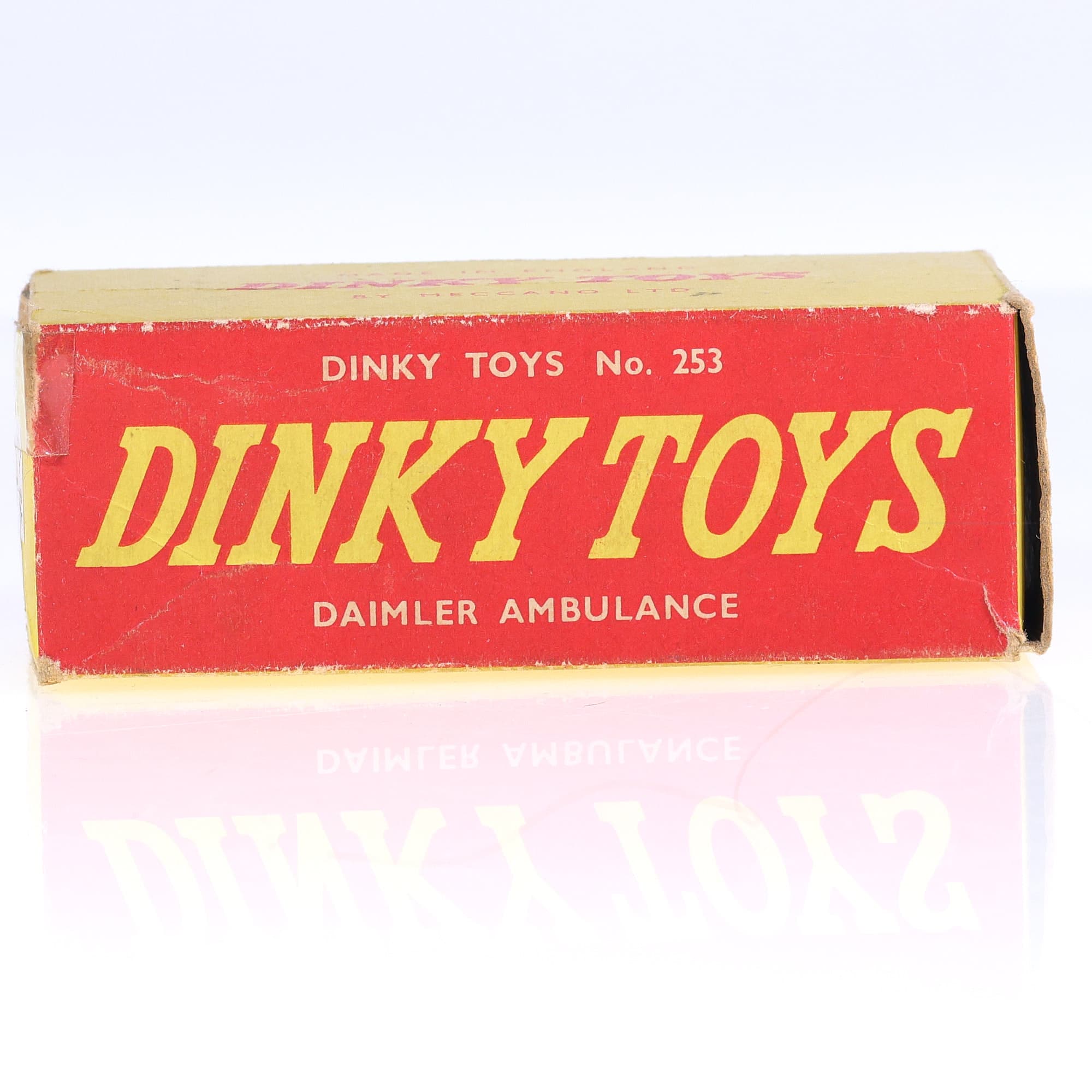 Dinky Toys 253 Daimler Ambulance 1/43 Blanc Grade B avec boîte — miniature 13