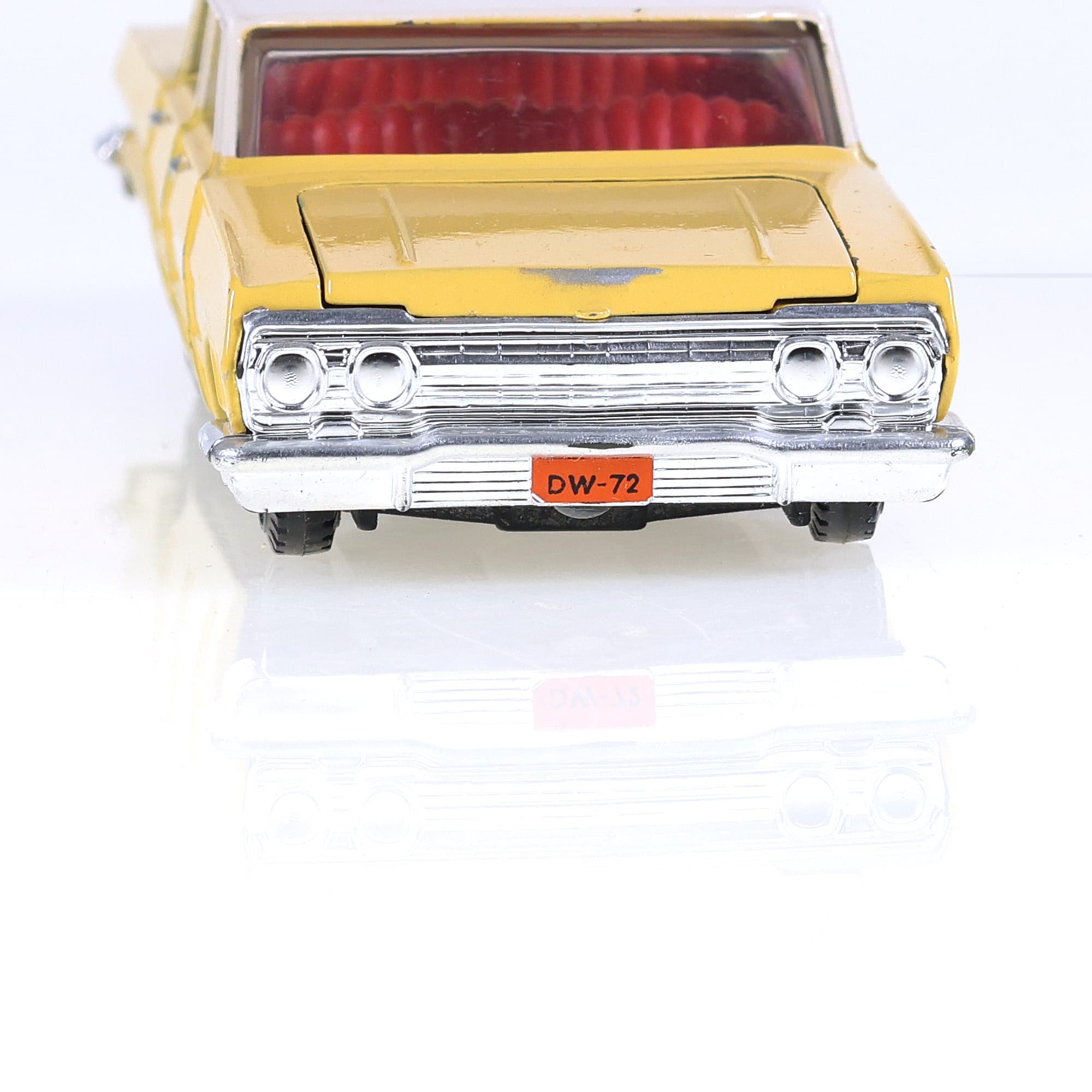 Dinky Toys Hong Kong 57/003 Chevrolet Impala 1/42 Jaune avec boîte — miniature 8